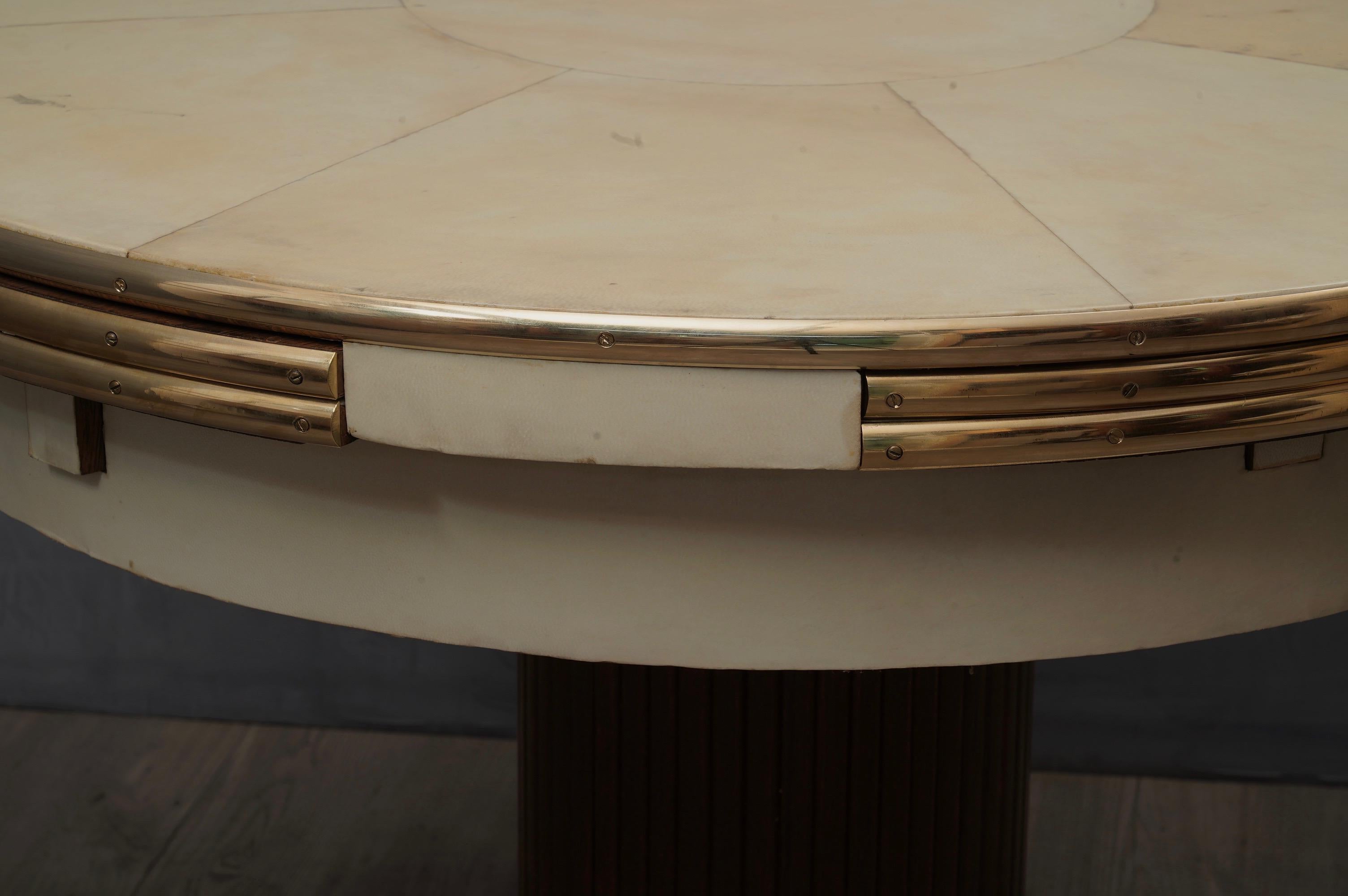 Art Deco Round Ash Brass and Goatskin Openable Table, 1920 8