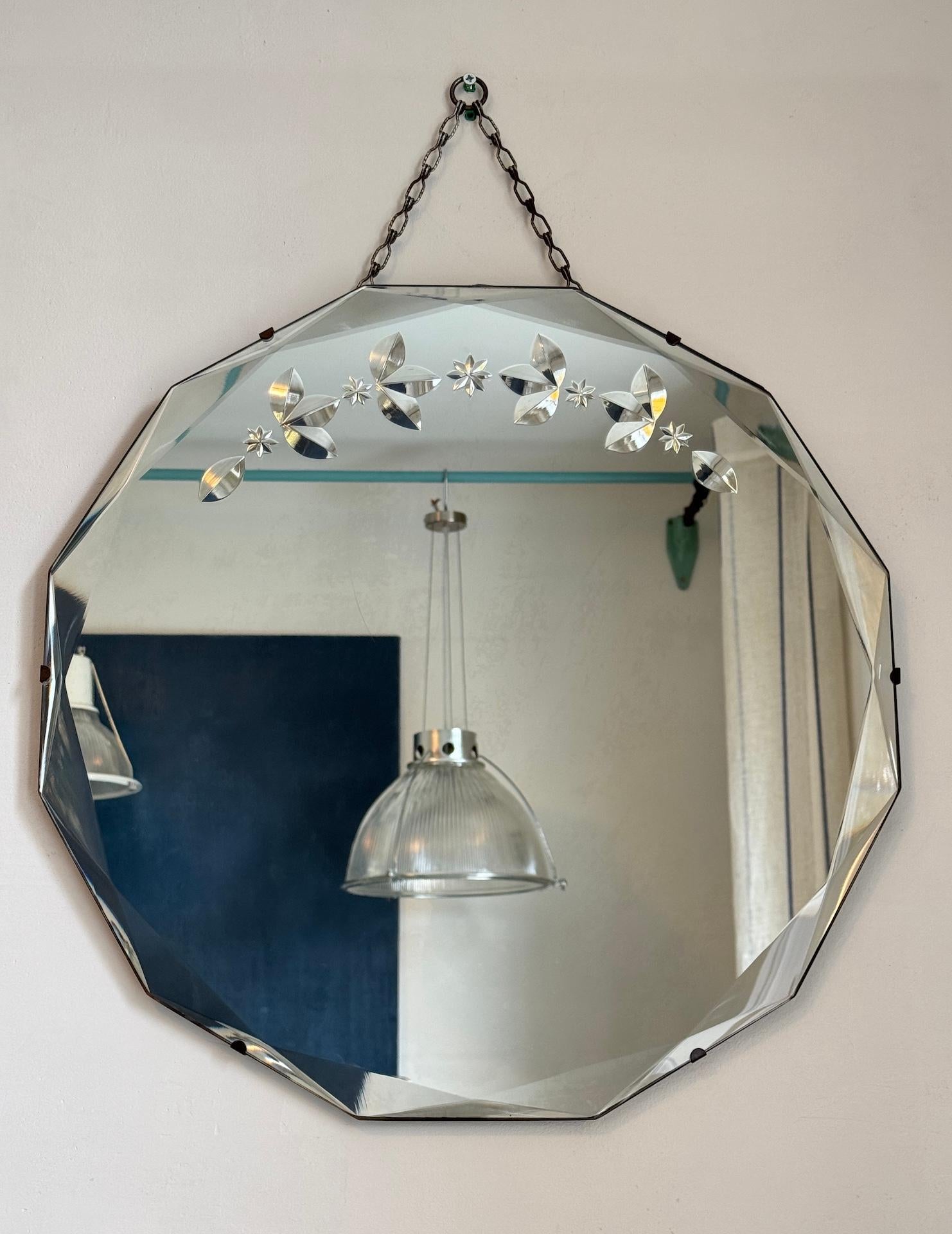 Art Deco Round Beveled Silver Mirror with 12 Sides with its Original Metal Chain 2