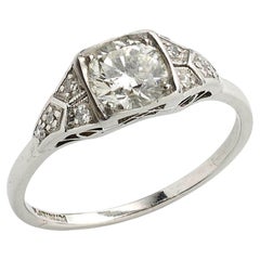Anillo Art Déco de platino con diamante redondo talla brillante de 0,80 quilates, circa 1935