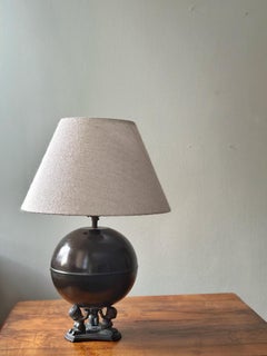 Lampada da tavolo rotonda in bronzo Art Déco, Äkta Brons Svensk Vara, Svezia 1930.