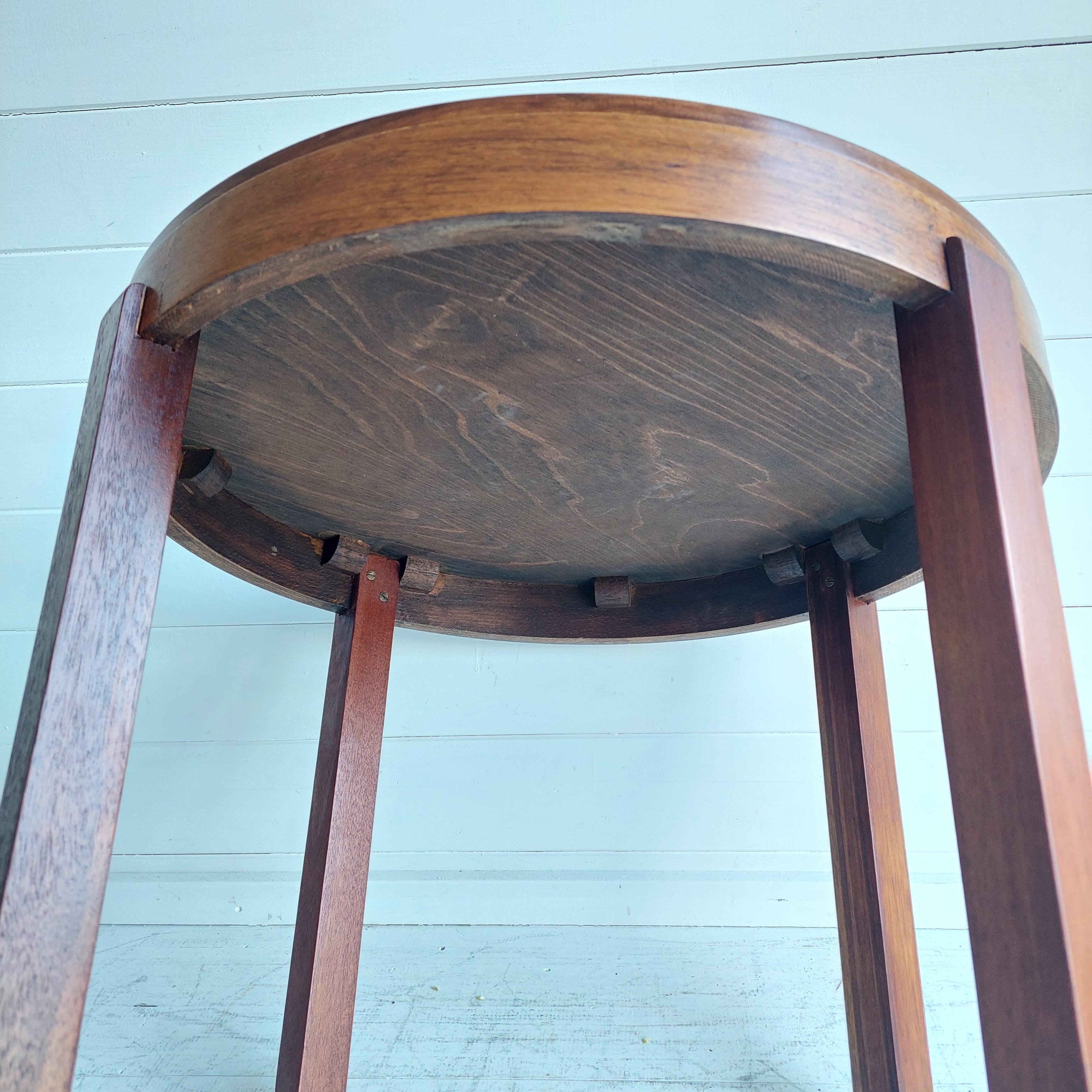 Art Deco Round Circular walnut Coffe / Side / Lamp Table, 1930s 9