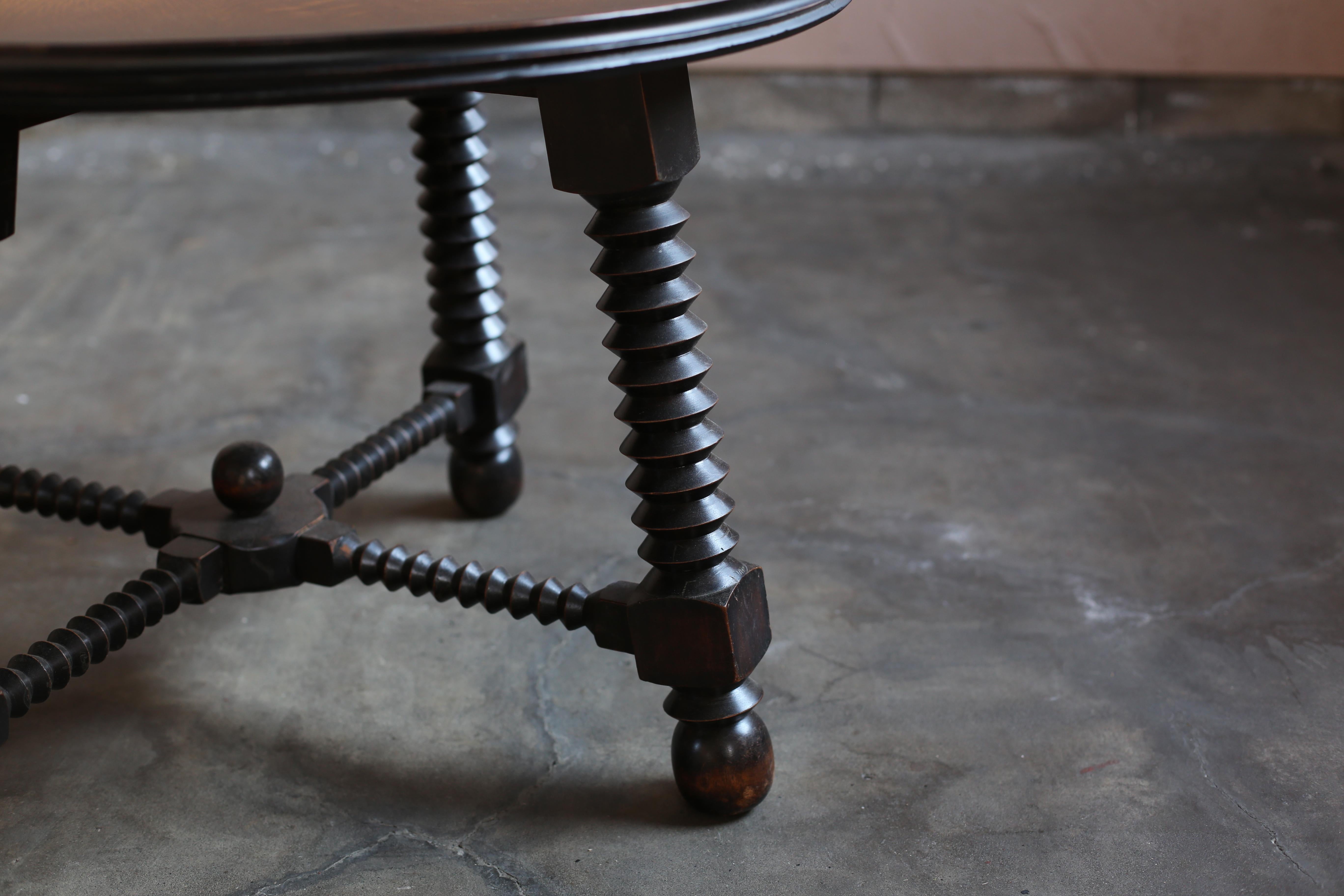 Woodwork Art Deco Round Coffee Table