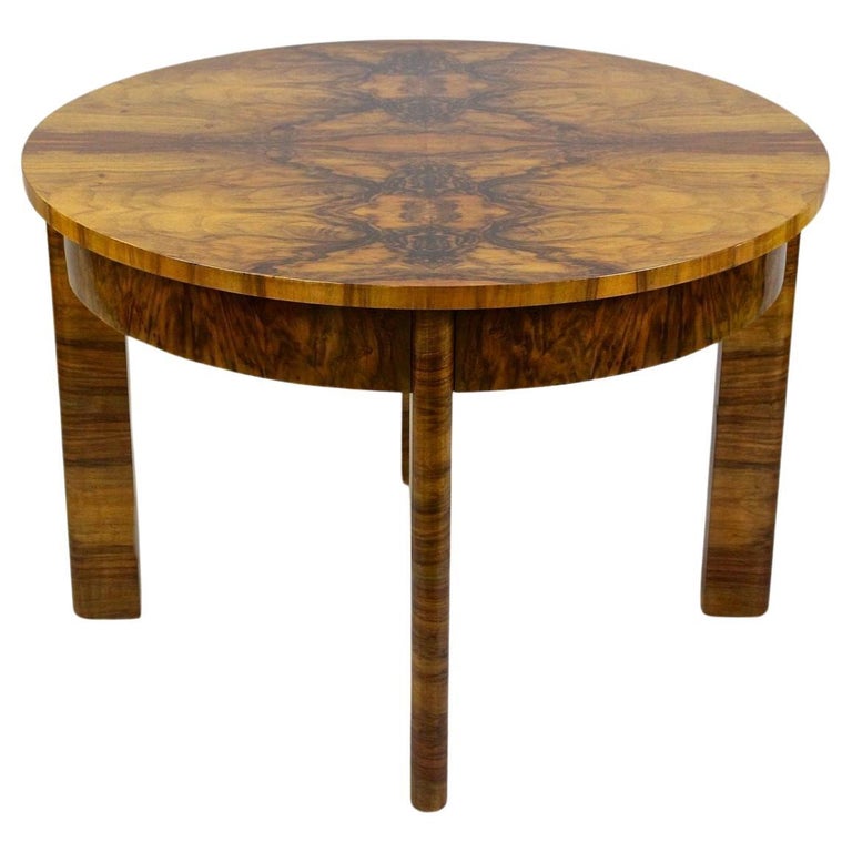 Art Deco Round Coffee Table/ Side Table Burr Walnut 20th Century, at, circa 1920 For Sale