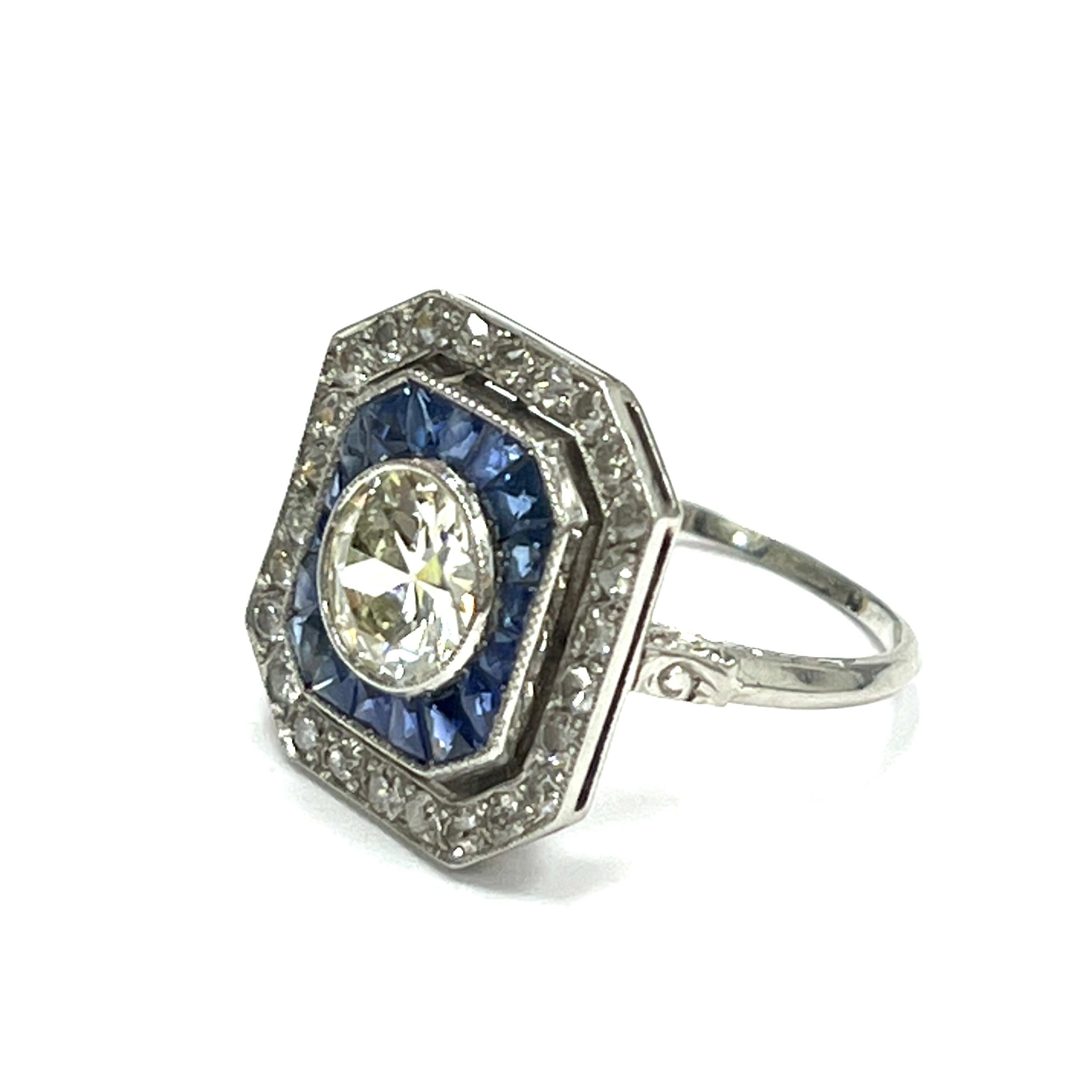 Art Deco Round Diamond & Calibre Sapphire Ring For Sale 1