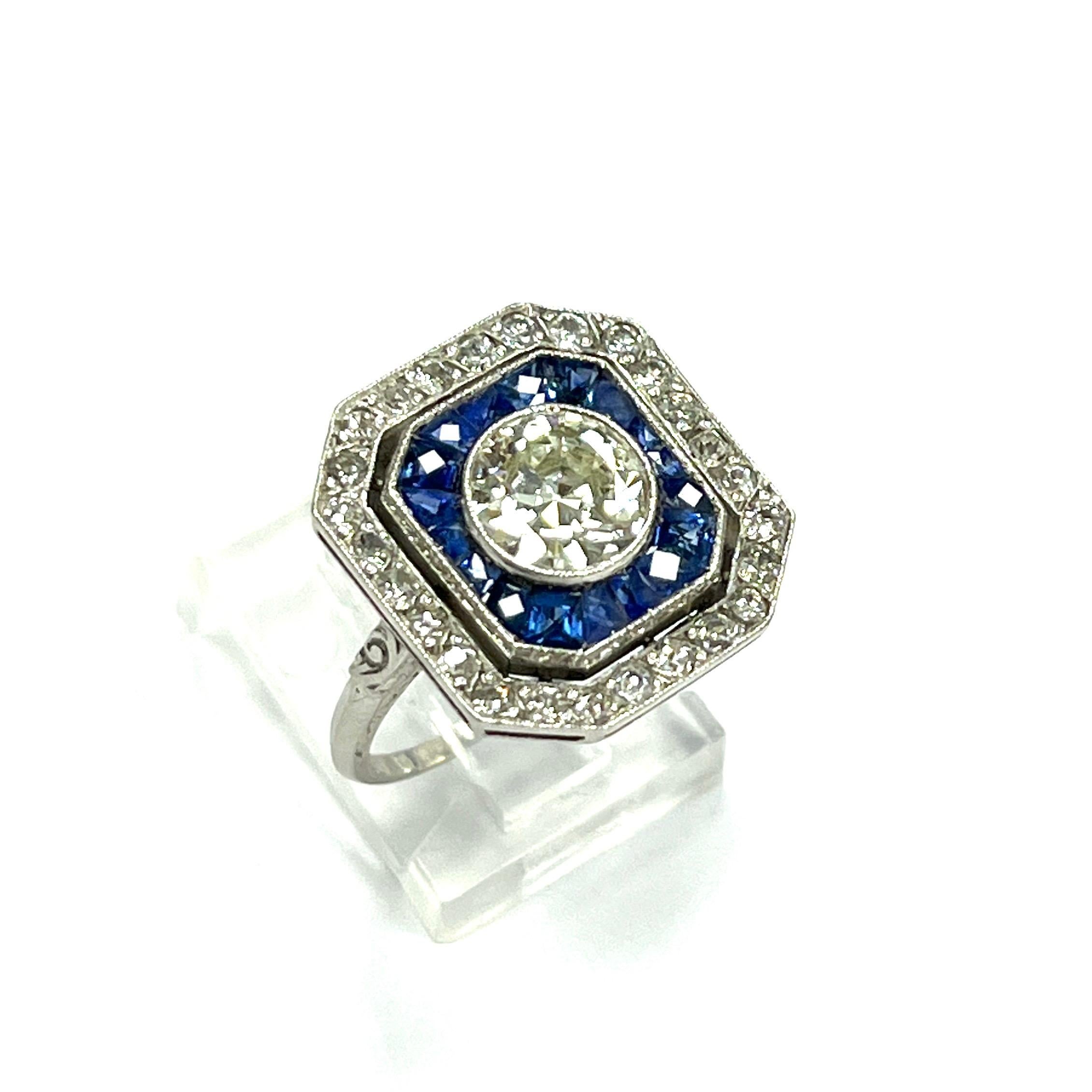 Art Deco Round Diamond & Calibre Sapphire Ring For Sale 4
