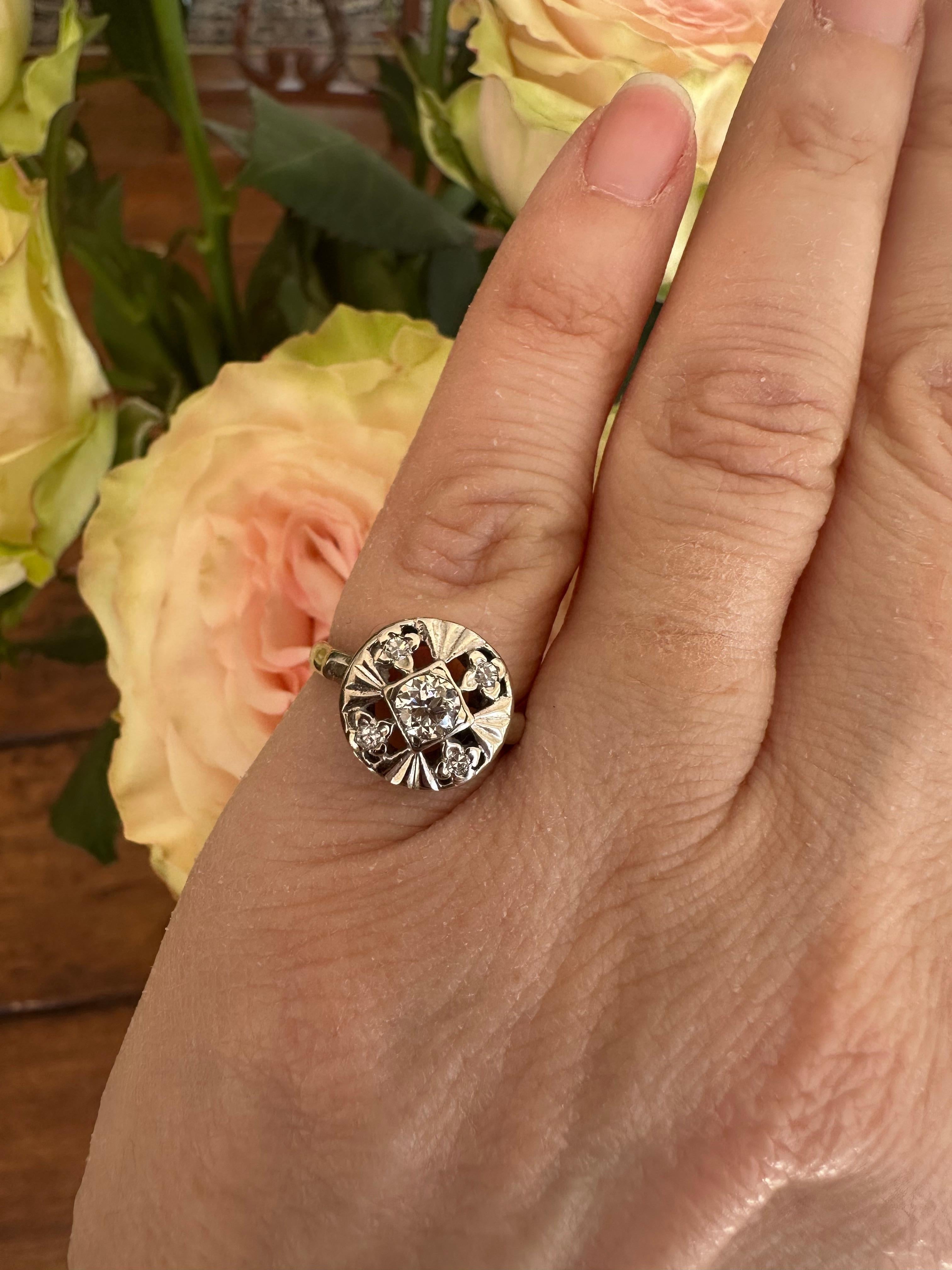 Art Deco Round Diamond Pinky Ring  For Sale 3
