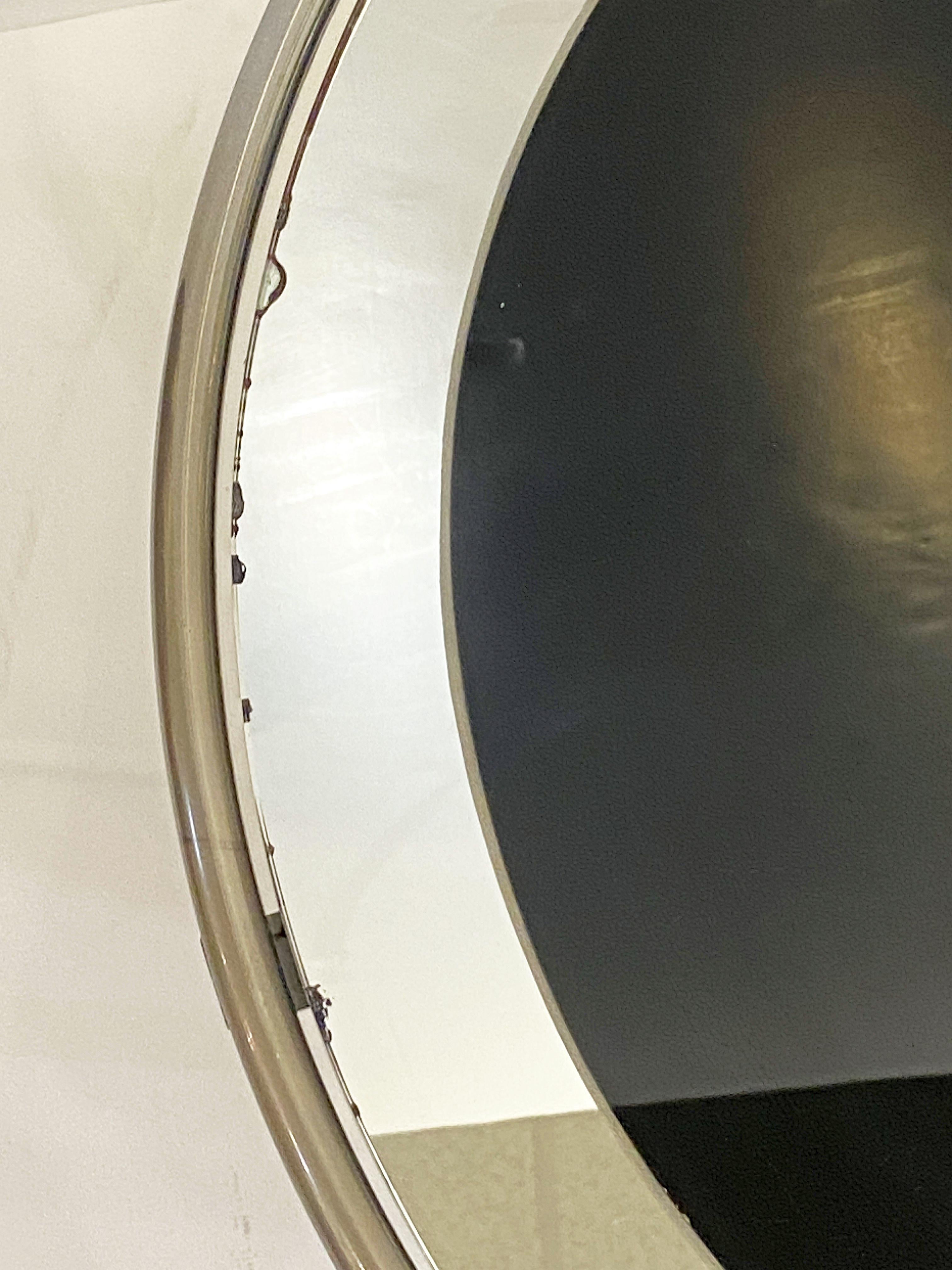 Tavolo da bere rotondo Art Déco in cromo e vetro specchiato dall'Inghilterra in vendita 6