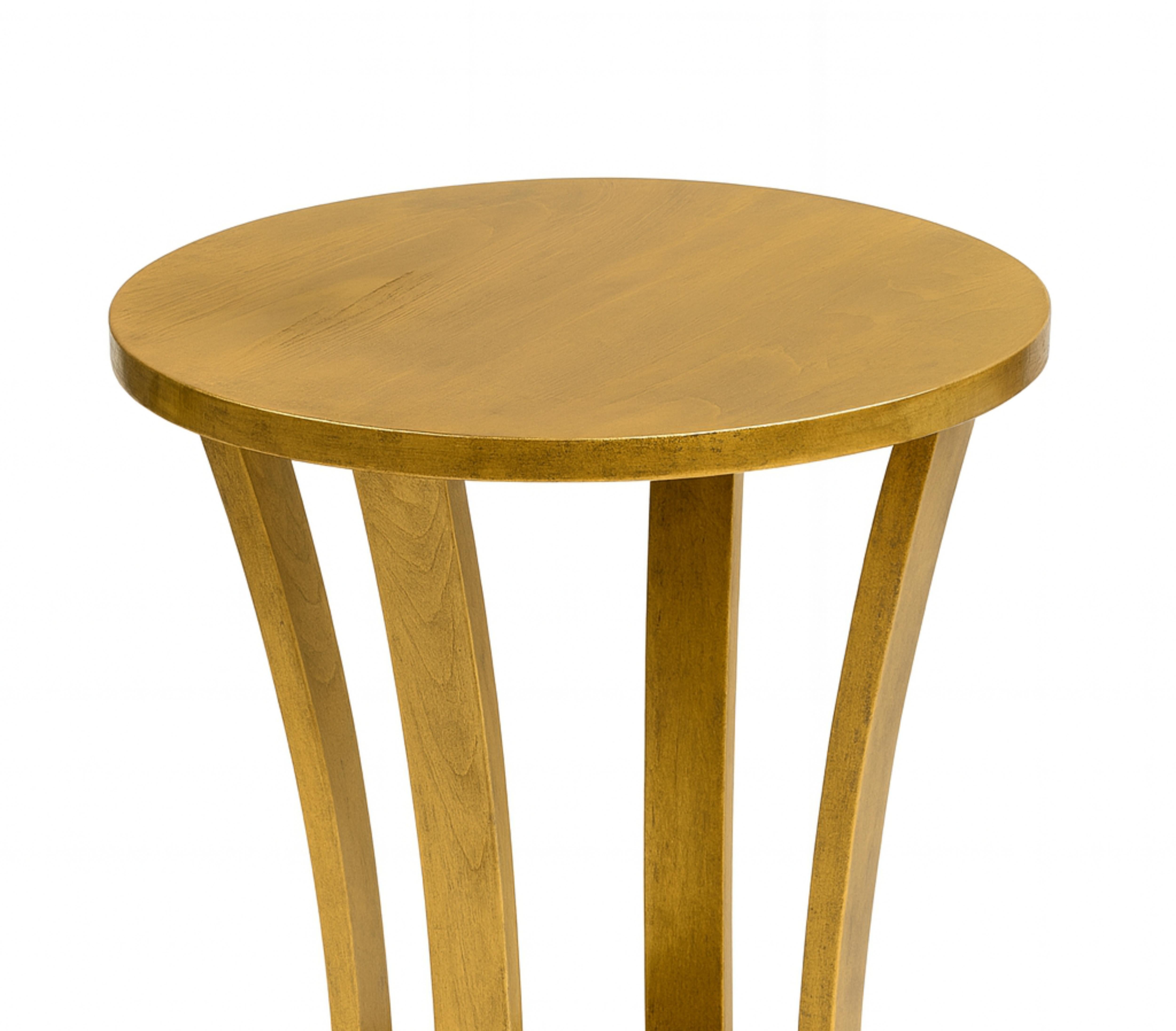 This Art Deco gilt chestnut side table from 1930s France was crafted with a round two-level structure, it features four gracefully curved legs connected to a circular base.

A true statement piece, this table captures the bold geometry and refined
