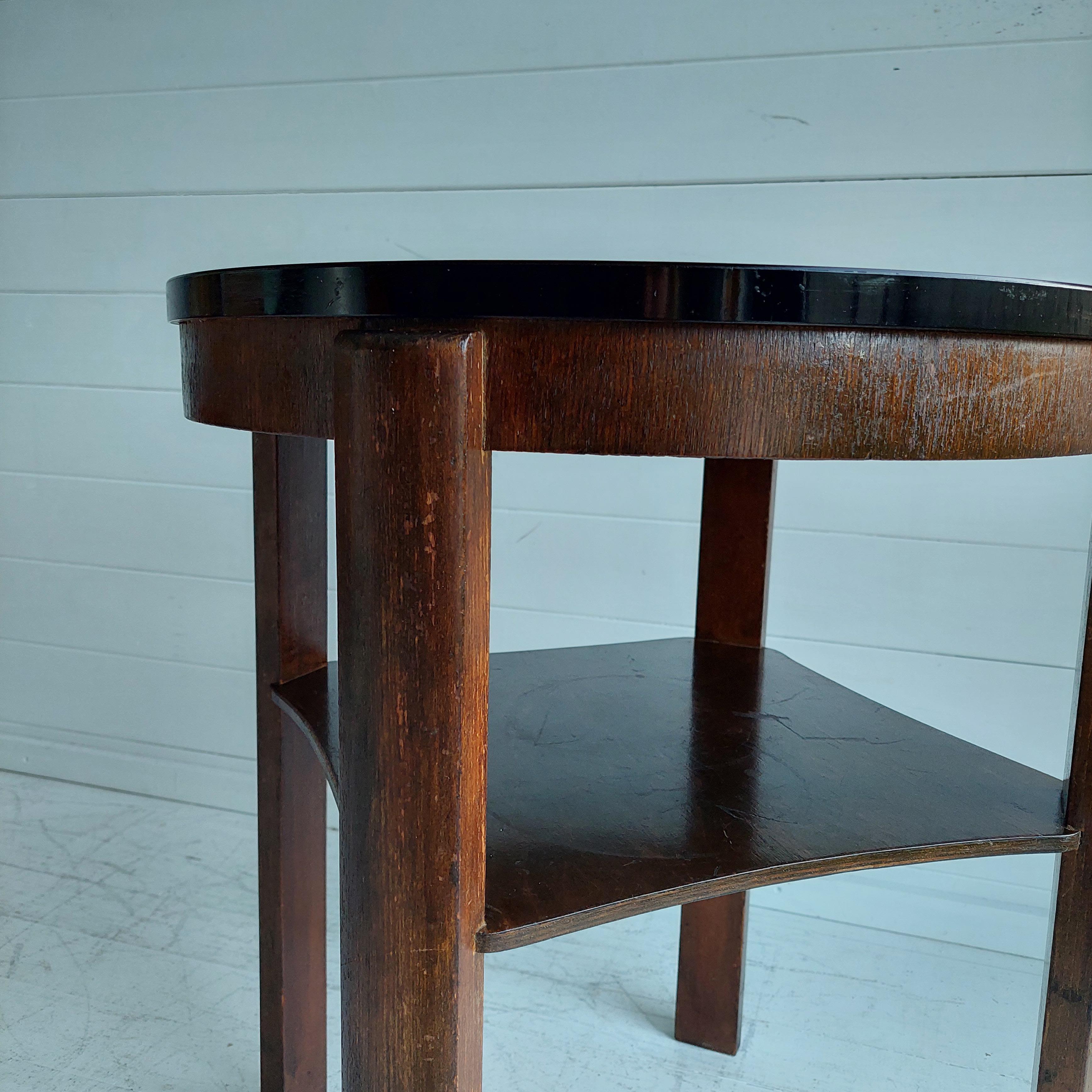 Art Deco Round Gueridon side table in Laquered walnut and oak, Thonet Style 1930 8