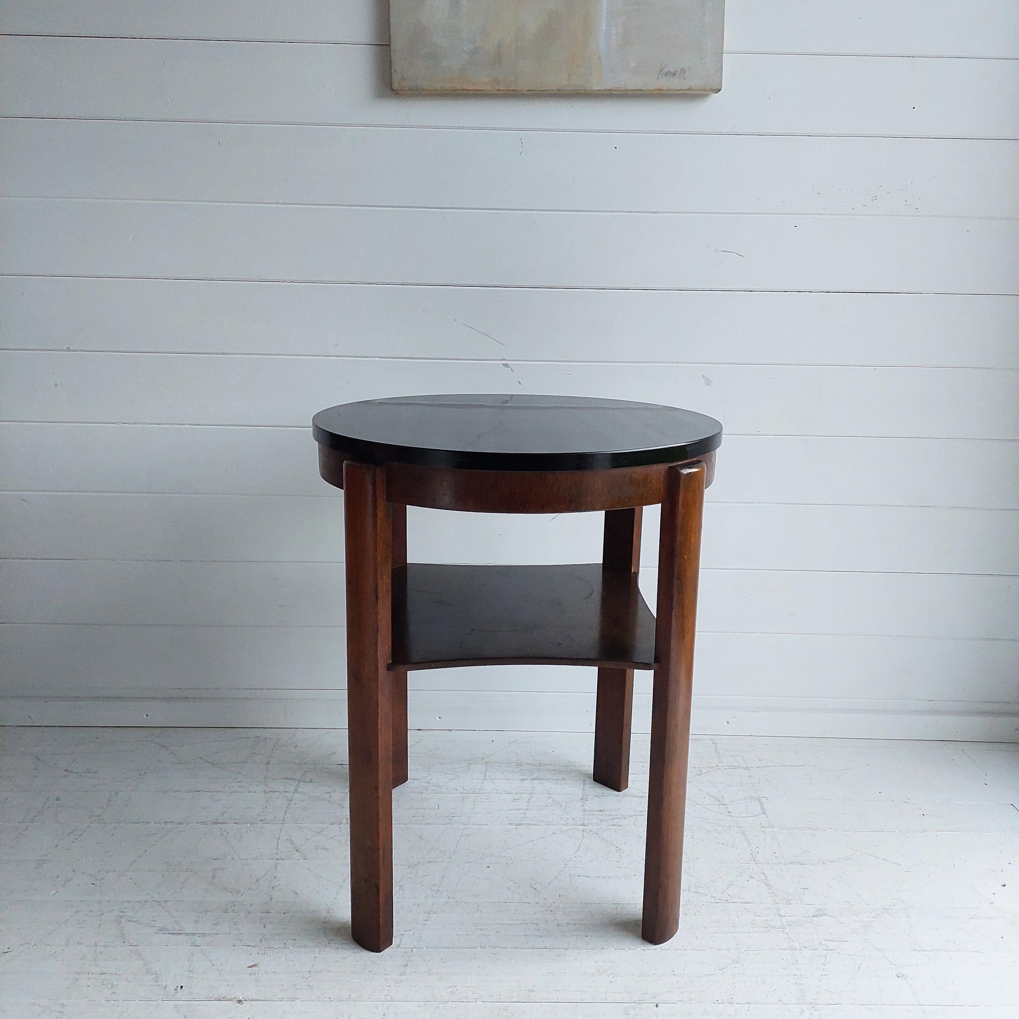 Art Deco Round Gueridon side table in Laquered walnut and oak, Thonet Style 1930 11