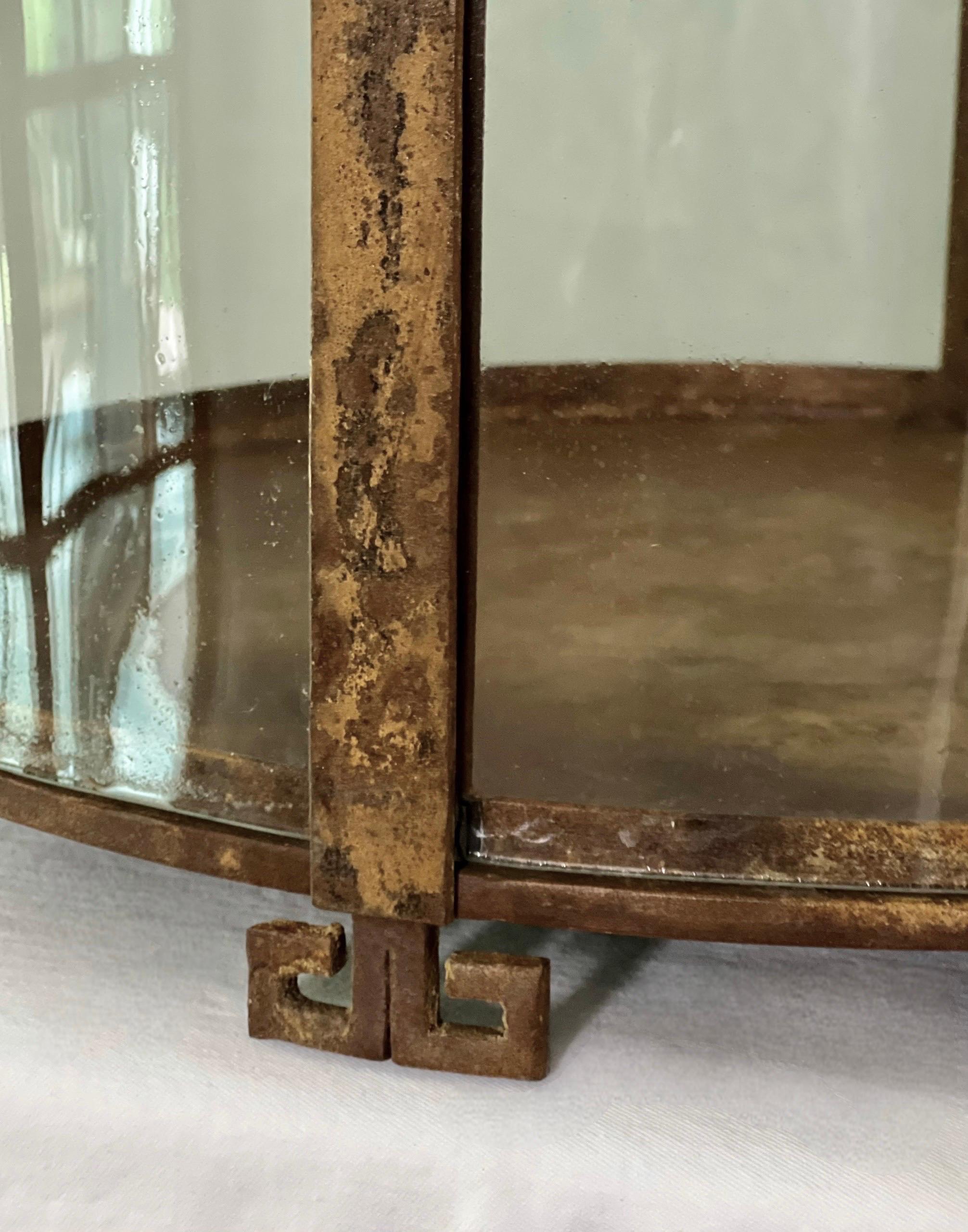 Art Deco Round Iron and Curved Glass Tabletop Terrarium or Display Showcase For Sale 2