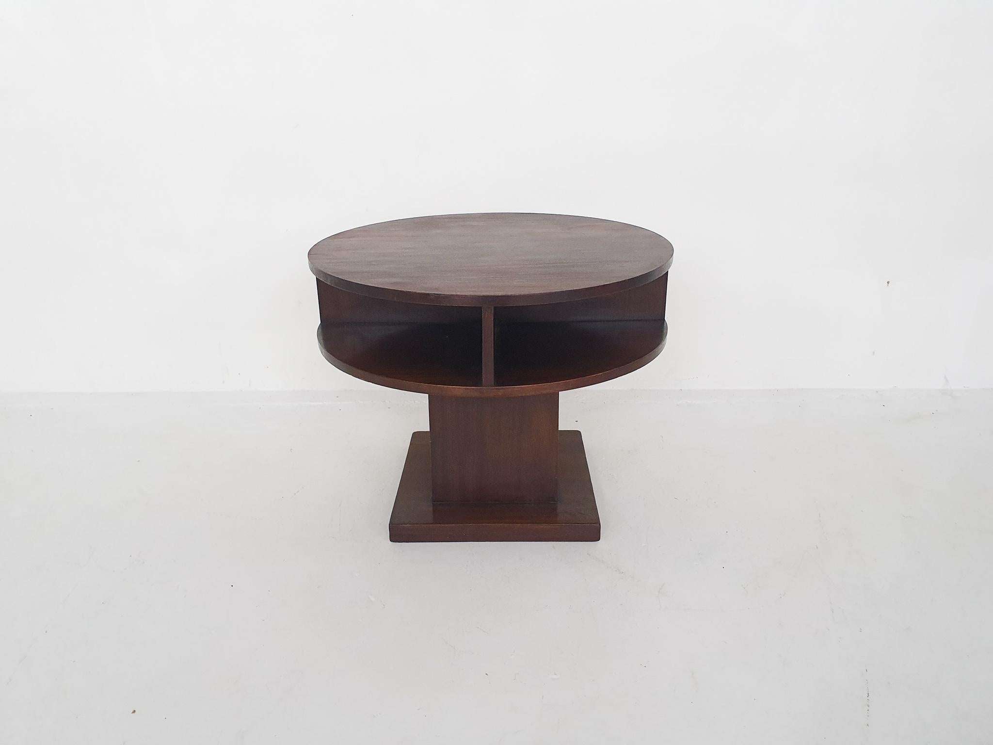 Art Deco Round Mahogany Side Table, The Netherlands 1930's For Sale 1