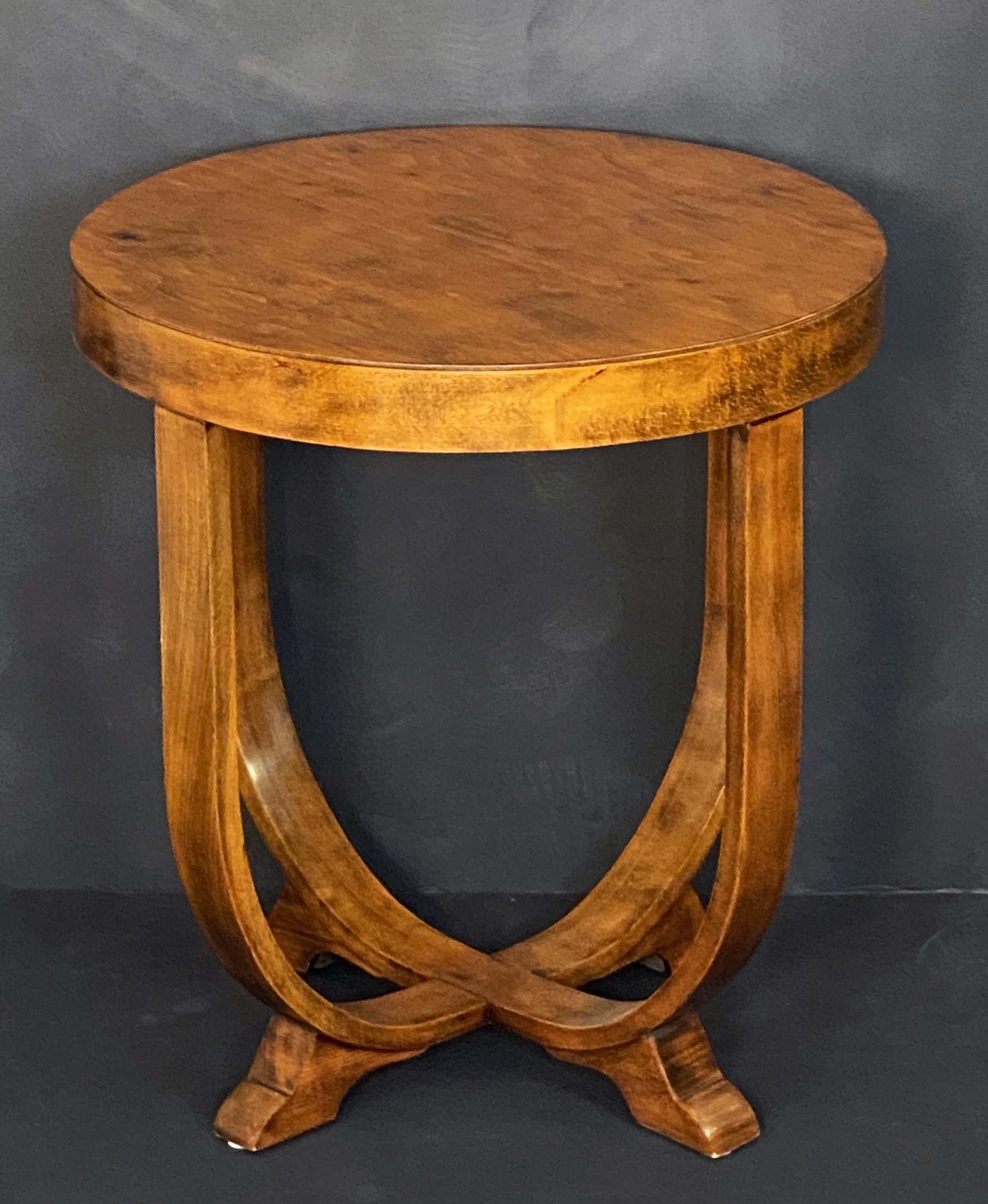 Italian Art Deco Round Occasional Table of Red Beech from Italy For Sale