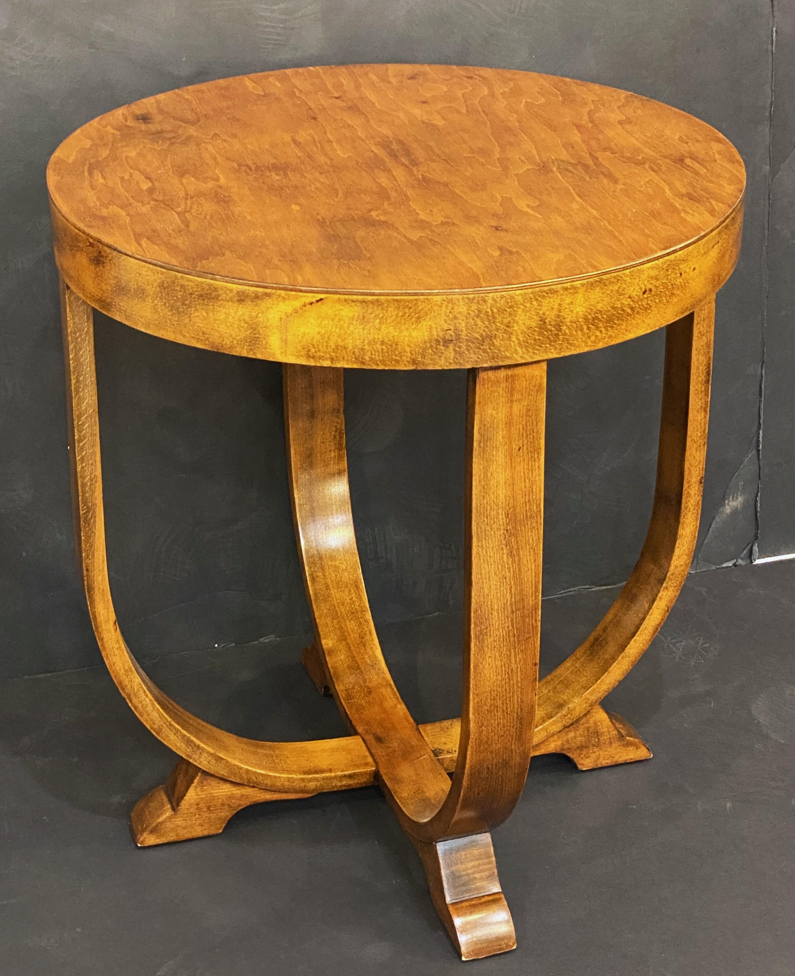 Art Deco Round Occasional Table of Red Beech from Italy For Sale 3