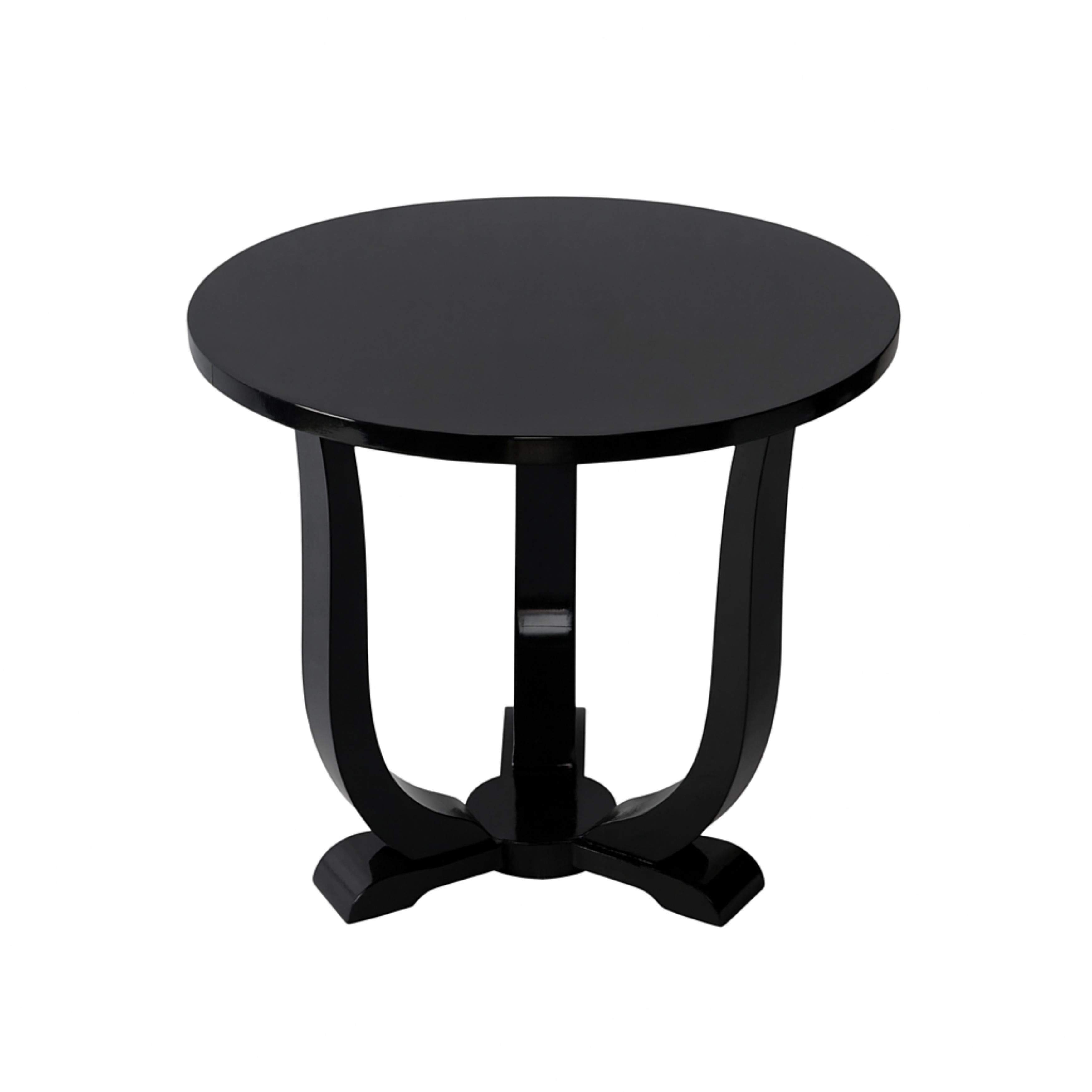 20ième siècle Table Art déco ronde à piédestal en laque noire, France, 1920 en vente