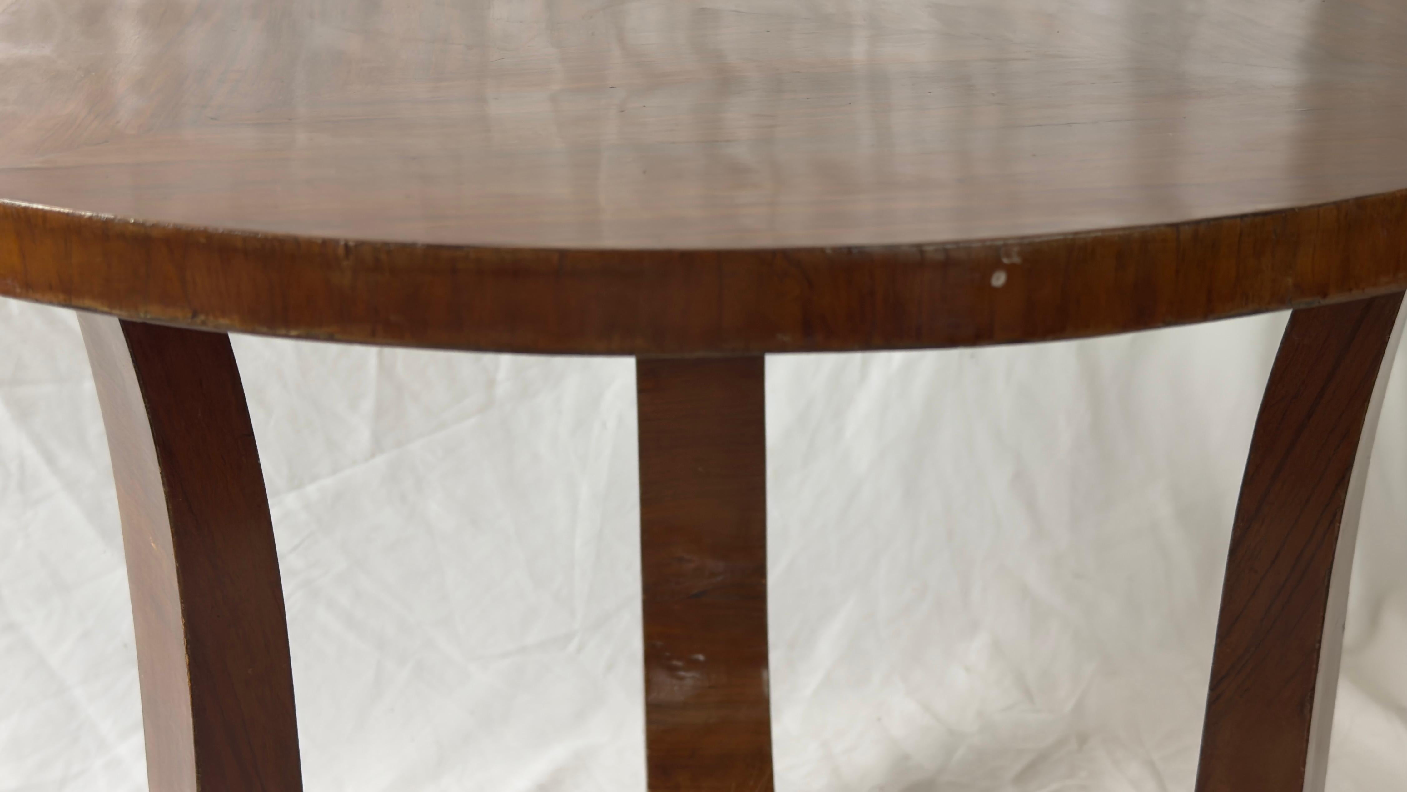 Table à piédestal rond Art Déco, France, 1930 en vente 3