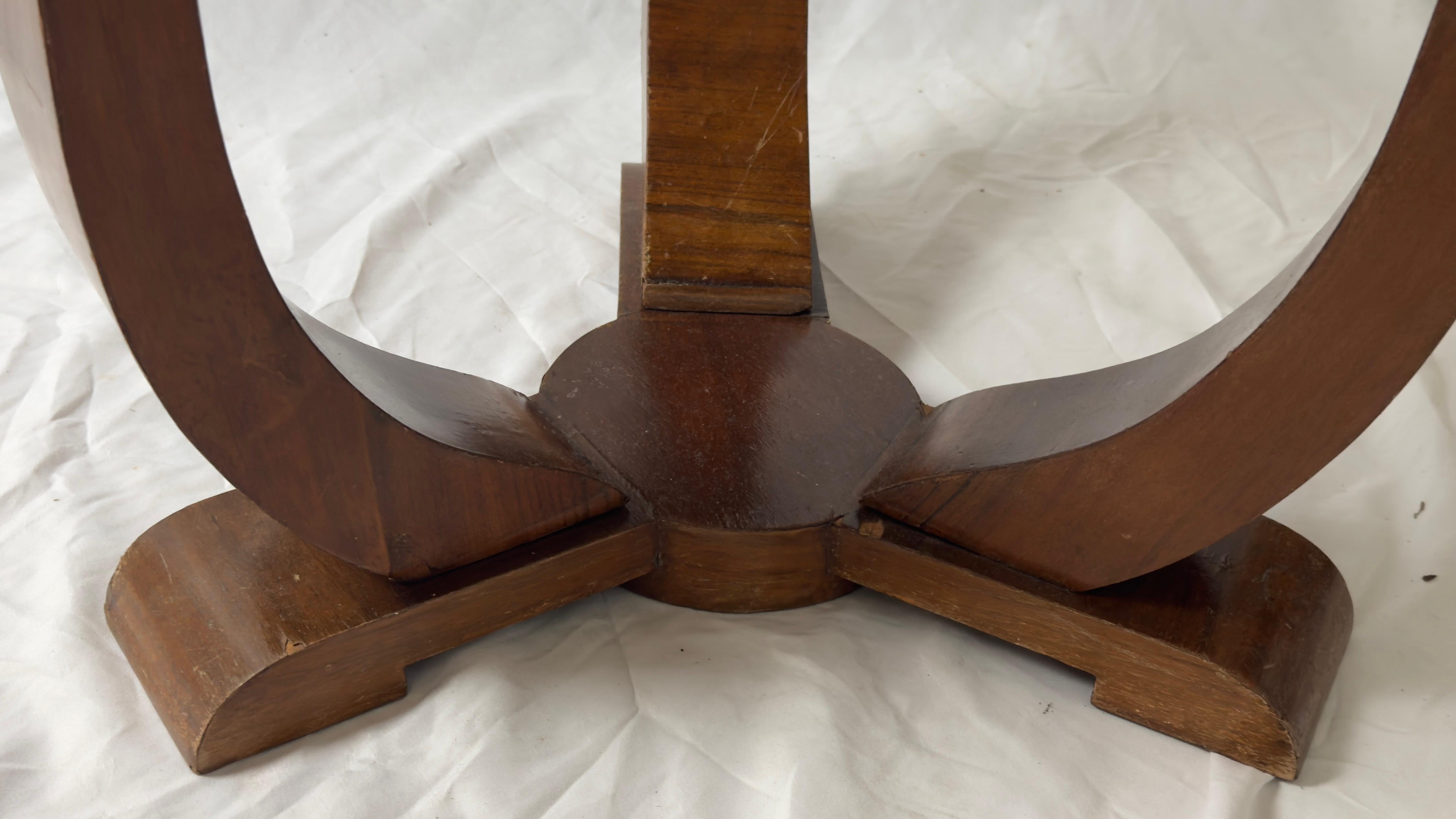 Table à piédestal rond Art Déco, France, 1930 en vente 2