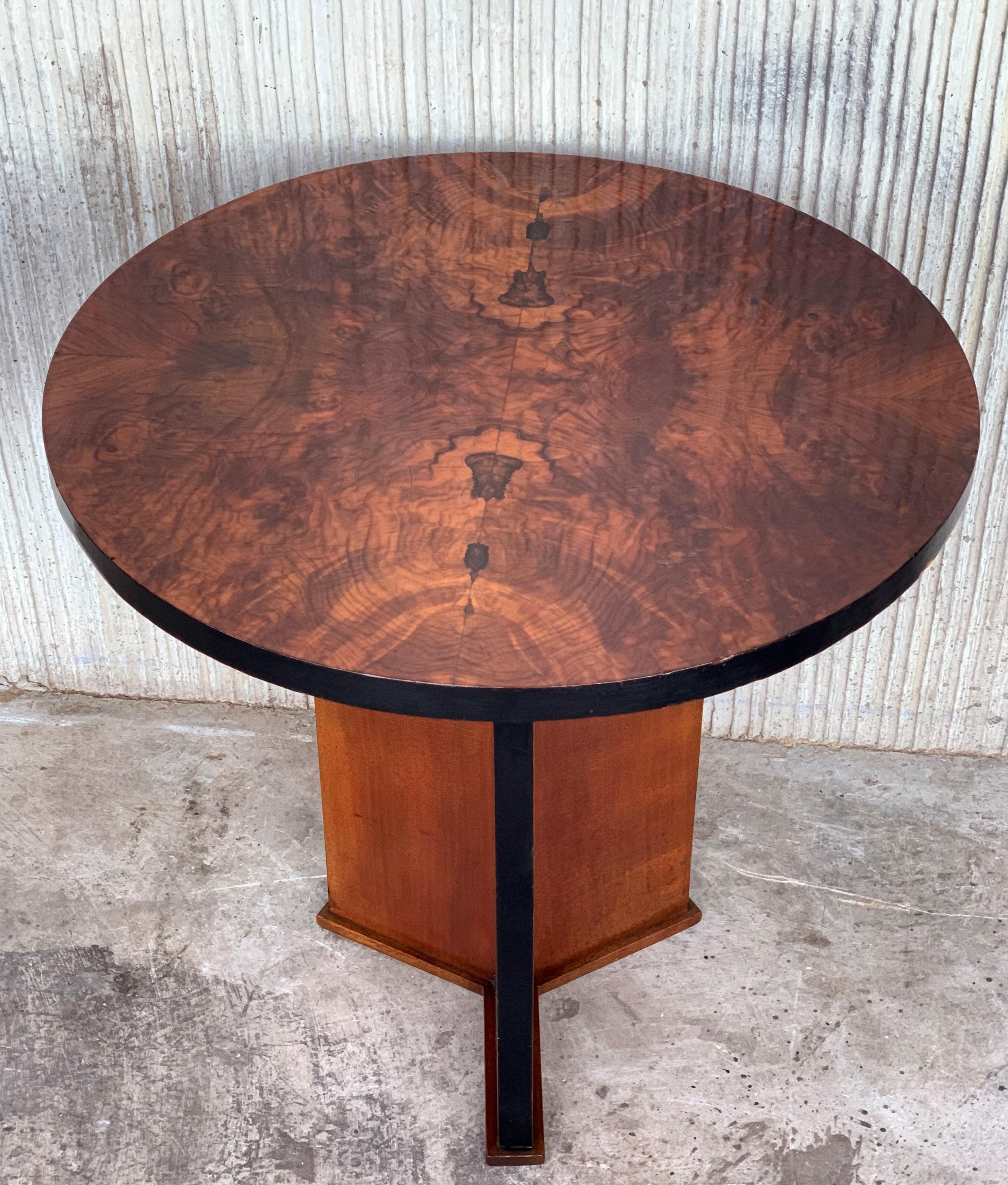 Art Deco Round Pedestal Side Table Macassar Wood, Italy, circa 1920 In Good Condition In Miami, FL