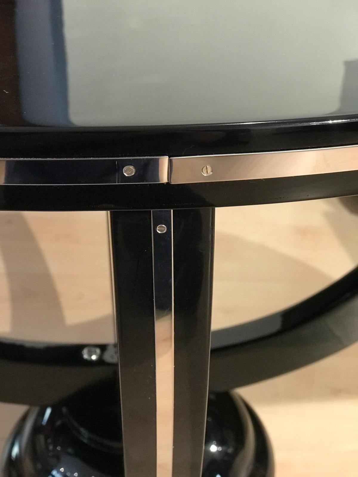 Table basse Art Déco, laque noire, garnitures métalliques, France circa 1930 en vente 1
