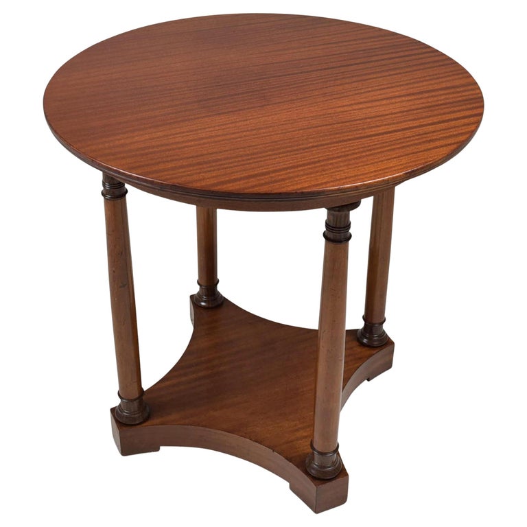Art Deco Round Side Table / Coffee Table in Mahogany, circa 1925 For