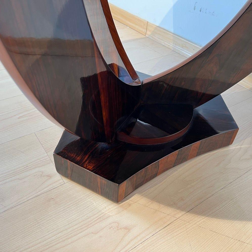 Table d'appoint ronde Art Déco, placage de bois de rose, France circa 1930 en vente 3