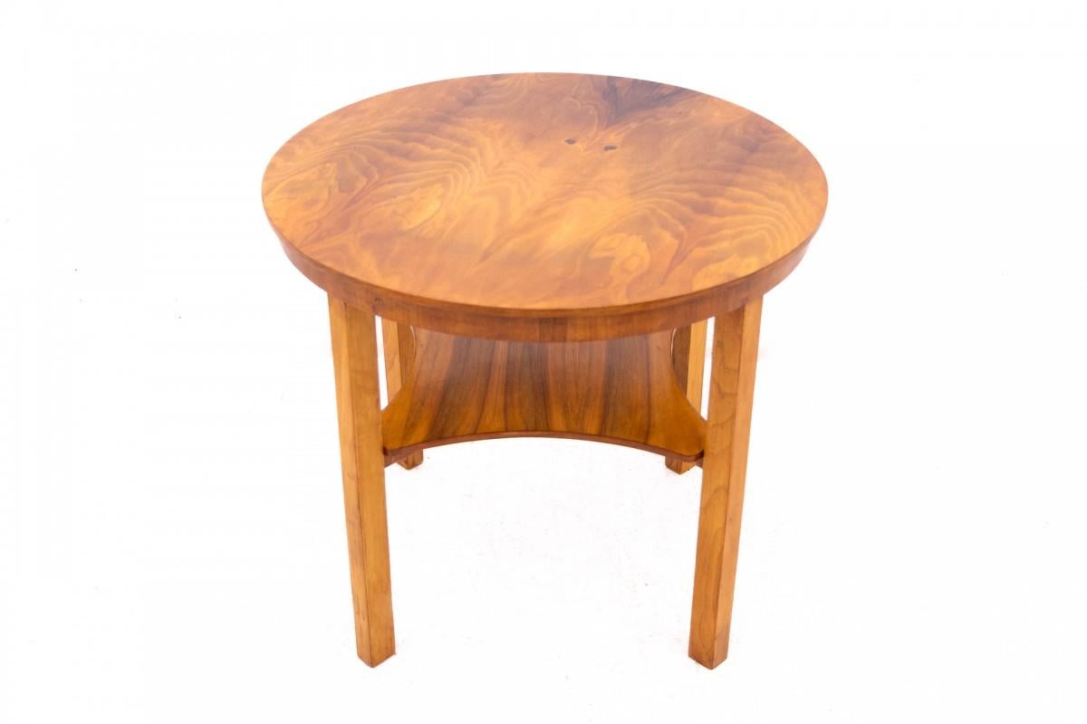 Art Deco table from the mid-20th century, Poland.

Furniture in very good condition, after professional renovation.

Dimensions: height 60 cm / diameter 69 cm