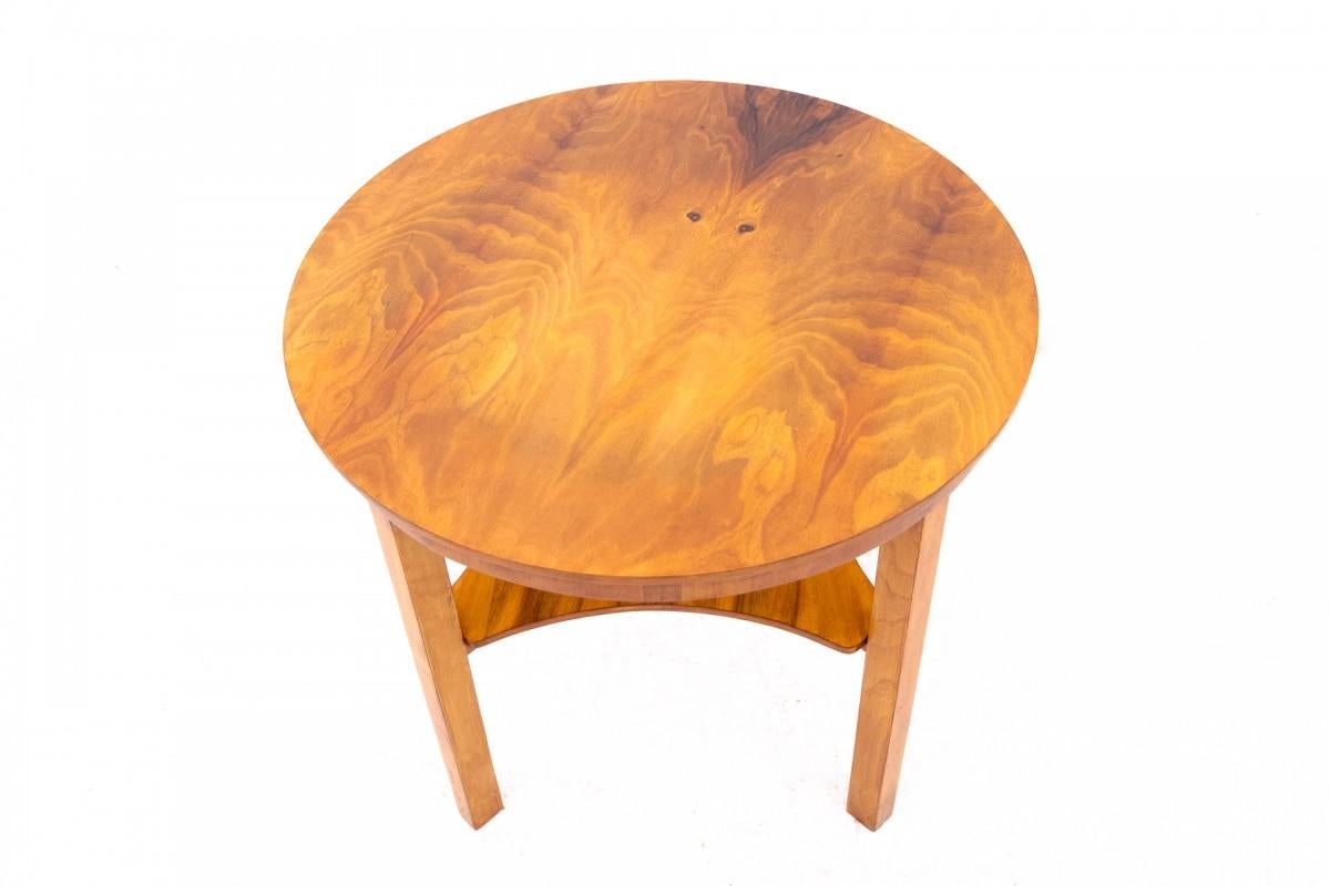 Mid-20th Century Art Deco round table from around 1950, Poland. After renovation. For Sale
