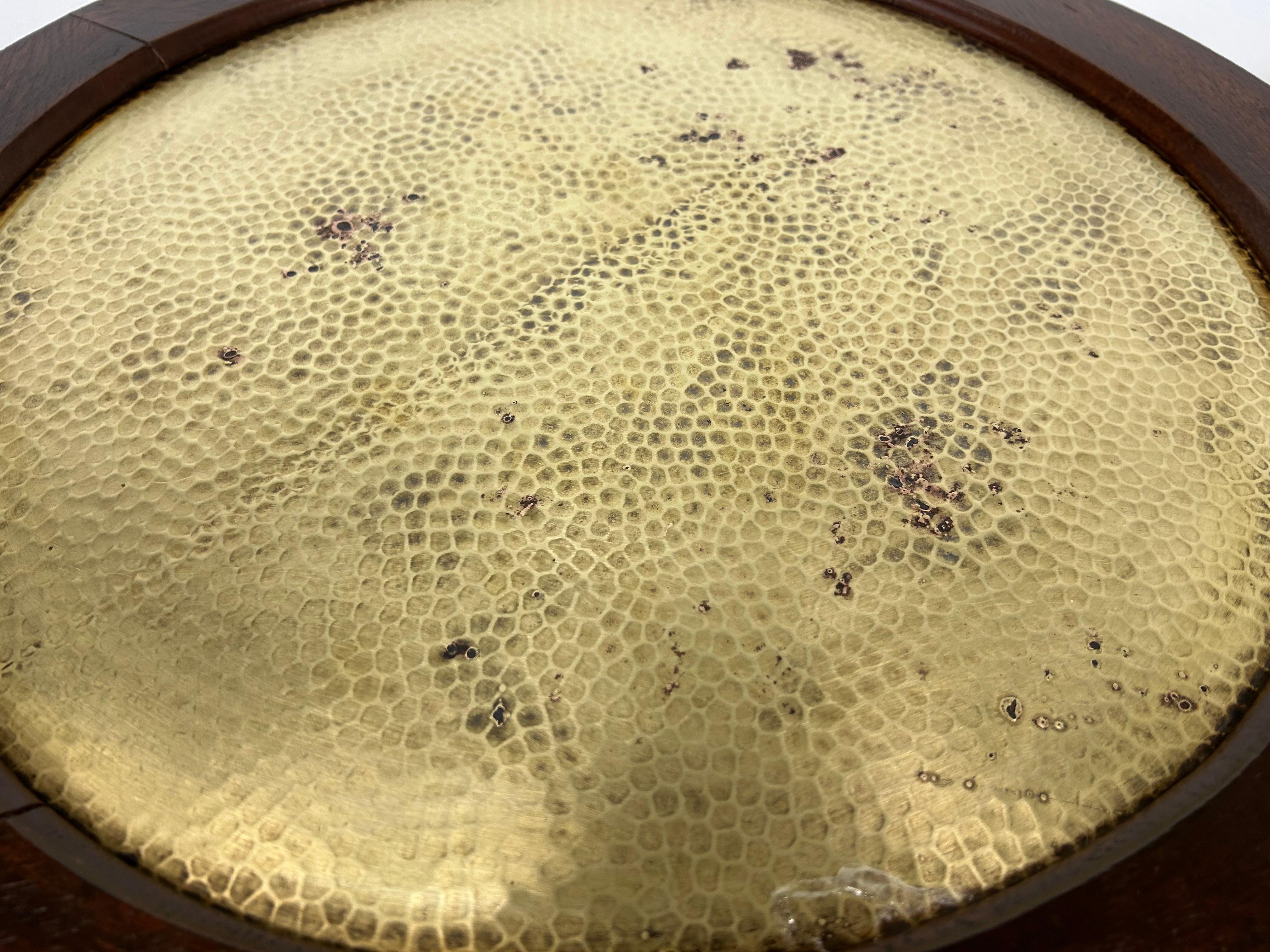 Art deco round table with brass top In Good Condition For Sale In Banská Štiavnica, SK