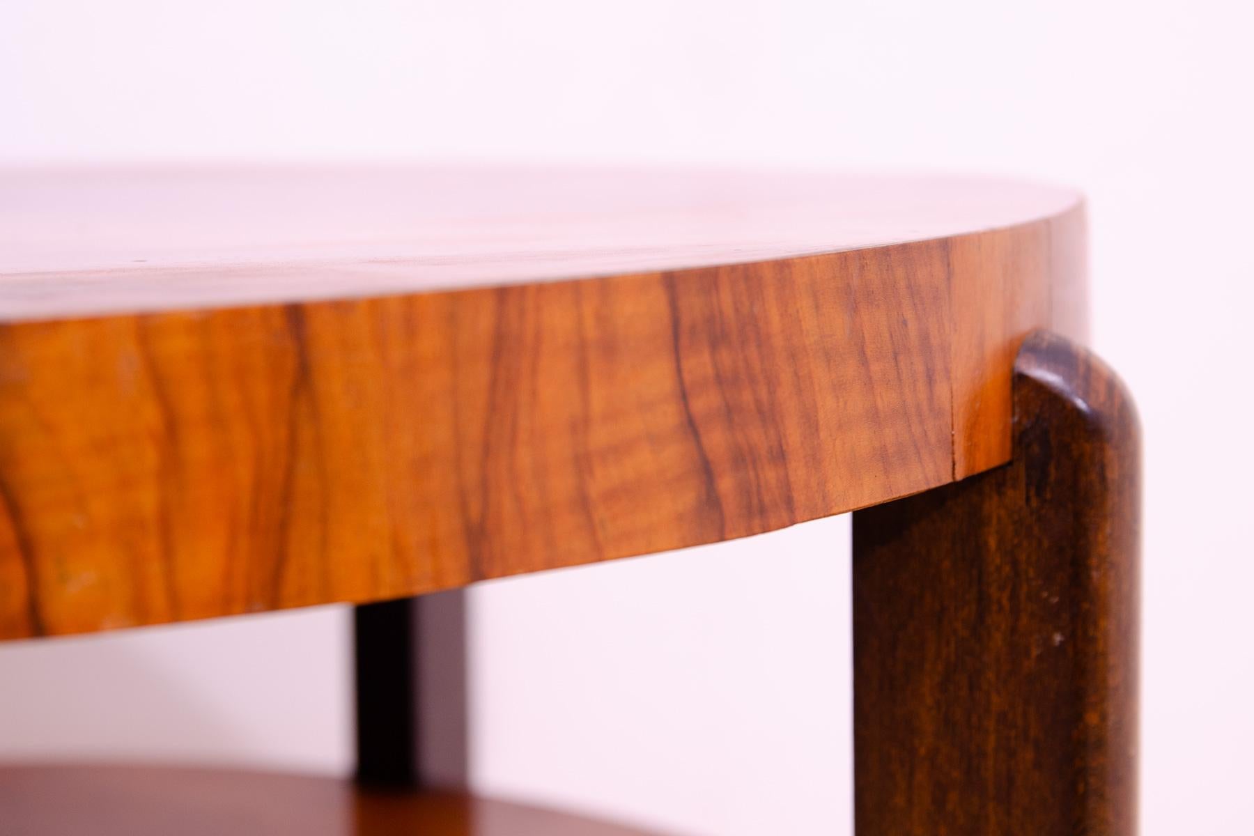 ART DECO round walnut coffee table, Czechoslovakia, 1930´s For Sale 7