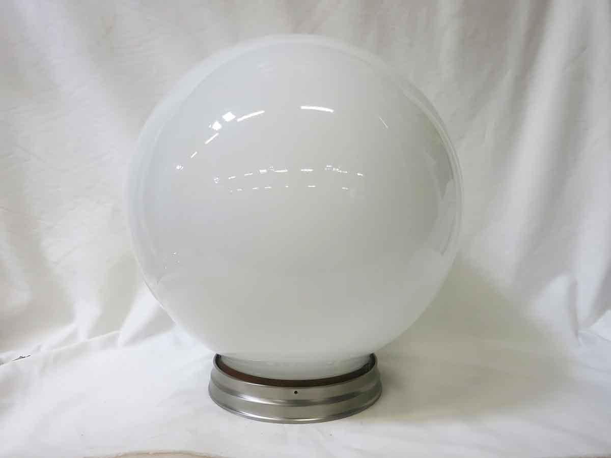 Art Deco Rounded Stepped Skyscraper Ceiling Glass Globe Pendant In Excellent Condition In Van Nuys, CA