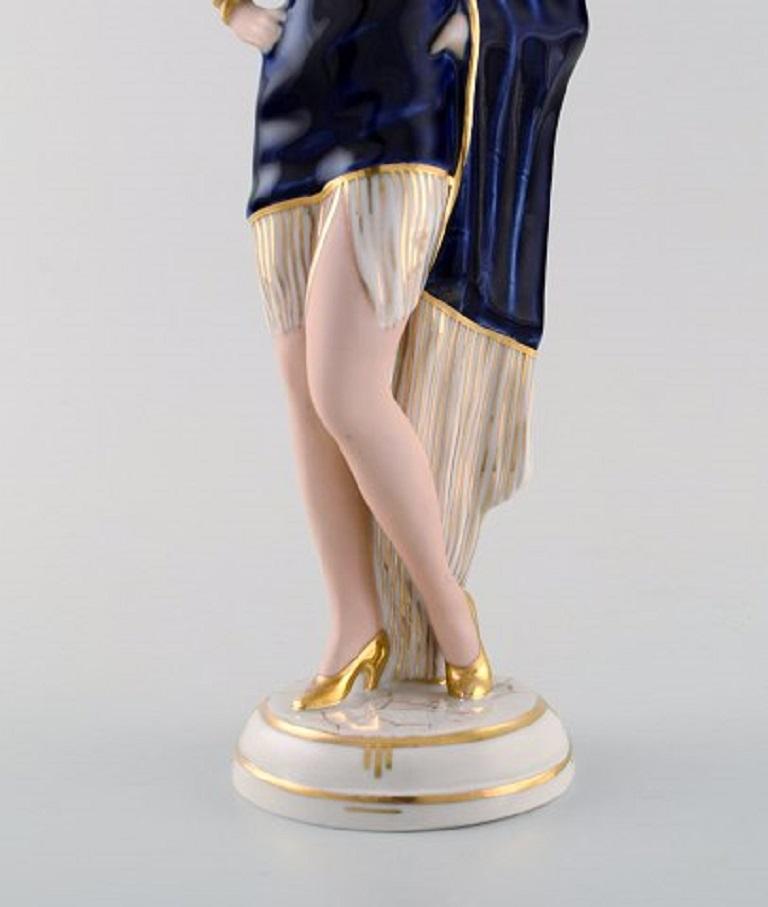 Art Deco Royal Dux Hand Painted Porcelain Figurine, Posing Woman, Czech Republic In Excellent Condition In Copenhagen, DK