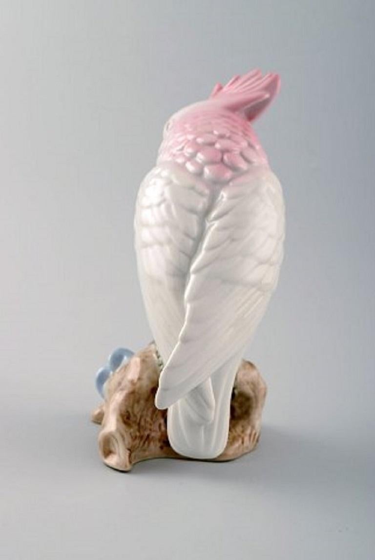 Art Deco Royal Dux Parrot on Branch, Porcelain In Excellent Condition In Copenhagen, DK