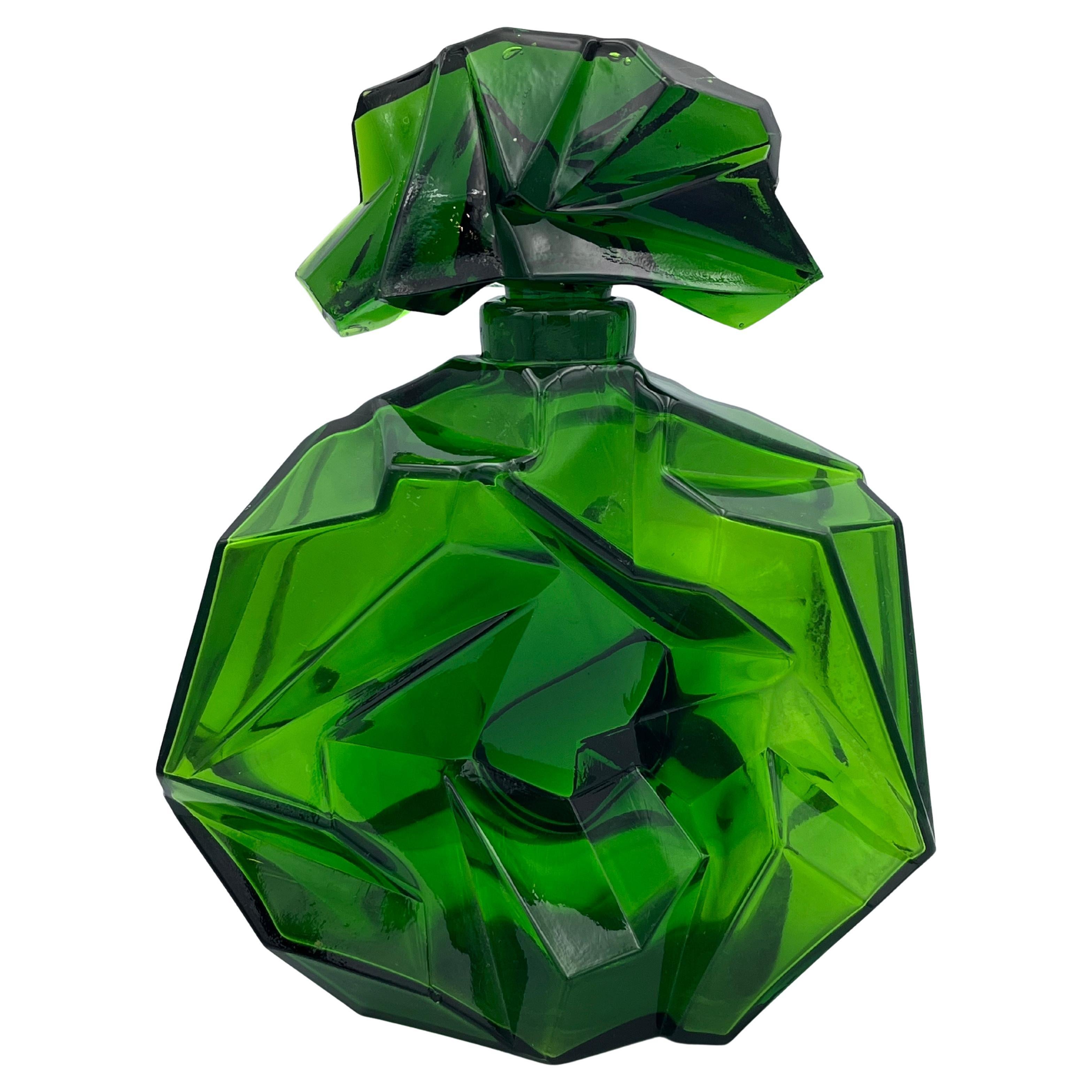 Art Deco Ruba Rombic Jungle Green Glass Decanter by Rubin Haley for Consolodated For Sale