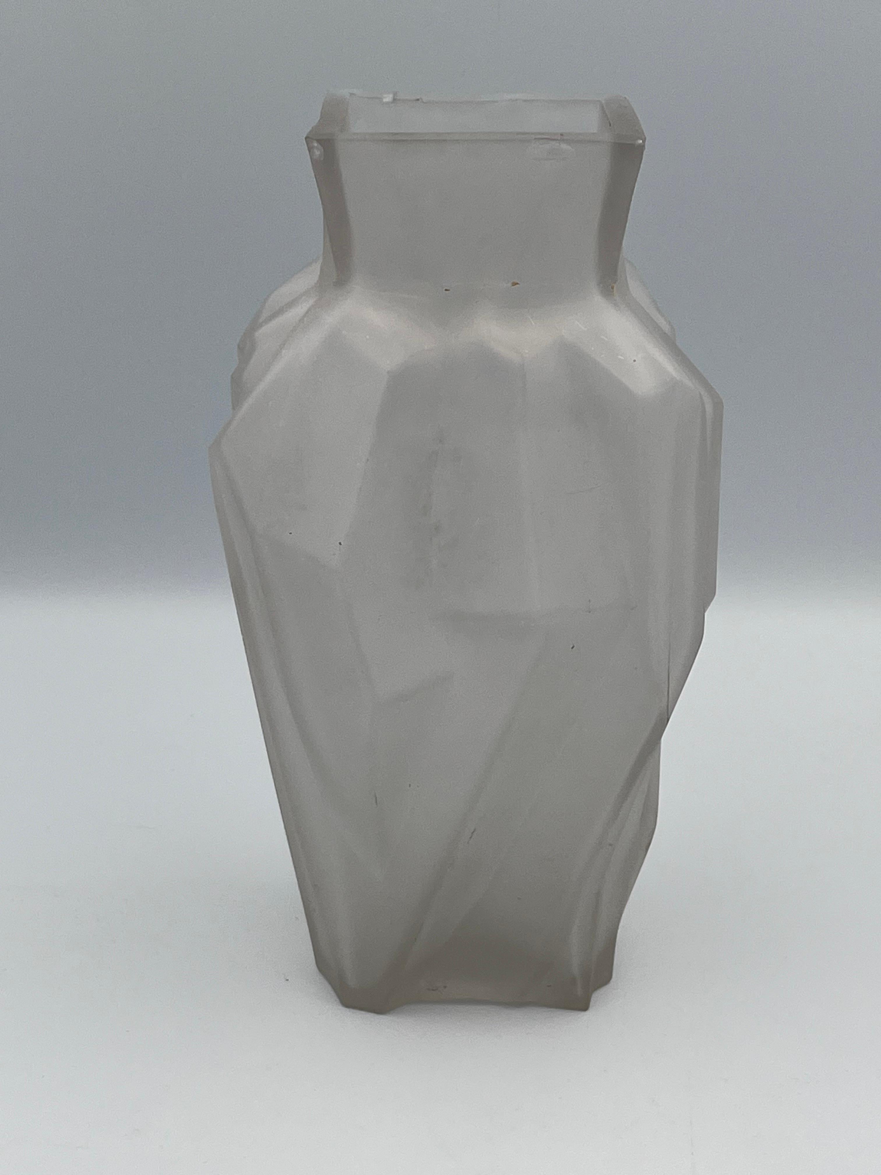 1920s Frosted Glass Cubist Vase – In the Style of Ruba Rombic and Kopp Modernistic, with Original “Chypre” Label

This striking frosted glass vase, dating to the late 1920s, is a bold and evocative example of the cubist-inspired modernistic glass