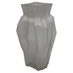 Vaso in vetro smerigliato Art Deco Ruba Rombic in stile modernista cubista