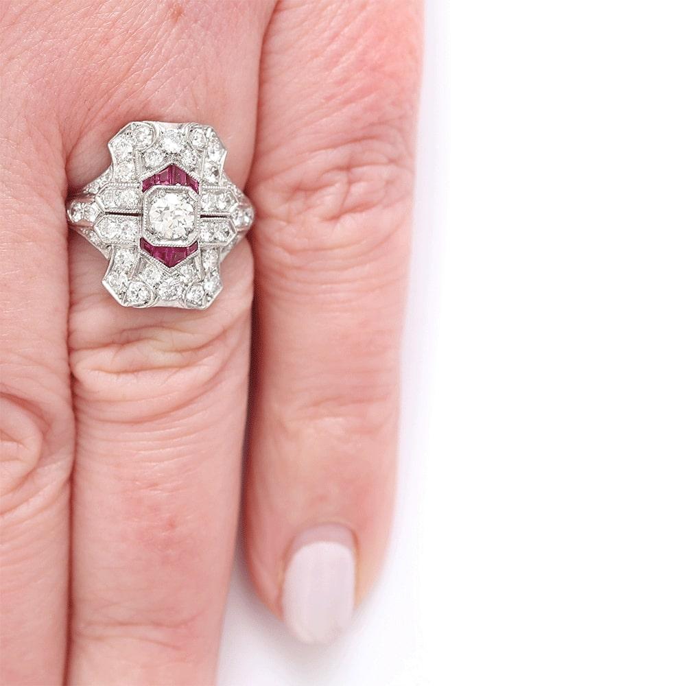 Art Deco Ruby and 1.50 Carat Diamond Platinum Plaque Ring, circa 1920 9