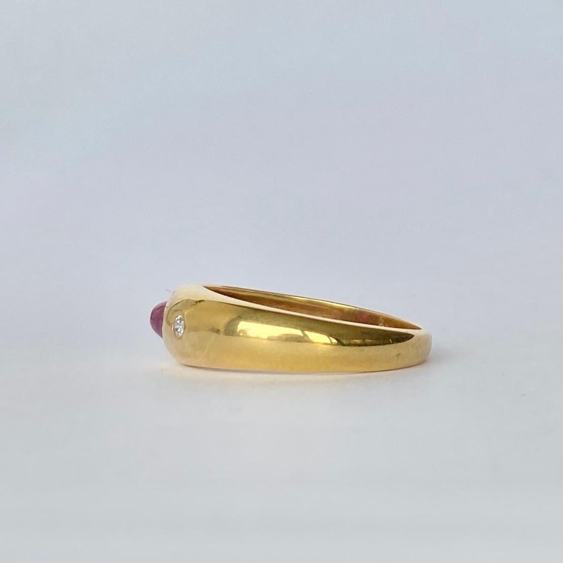 Art Deco Ruby and Diamond 18 Carat Gold Band In Good Condition For Sale In Chipping Campden, GB