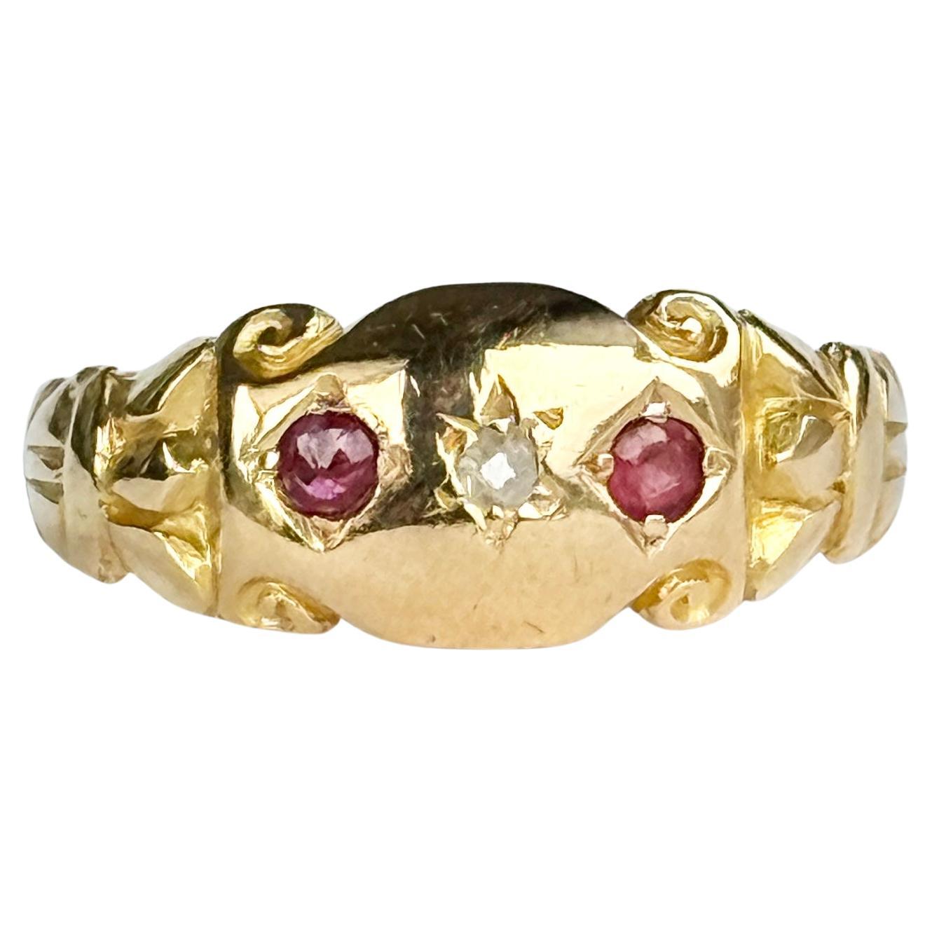 Art Deco Rubin und Diamant 18 Karat Gold Drei-Stein-Stern-Fassung Ring im Angebot