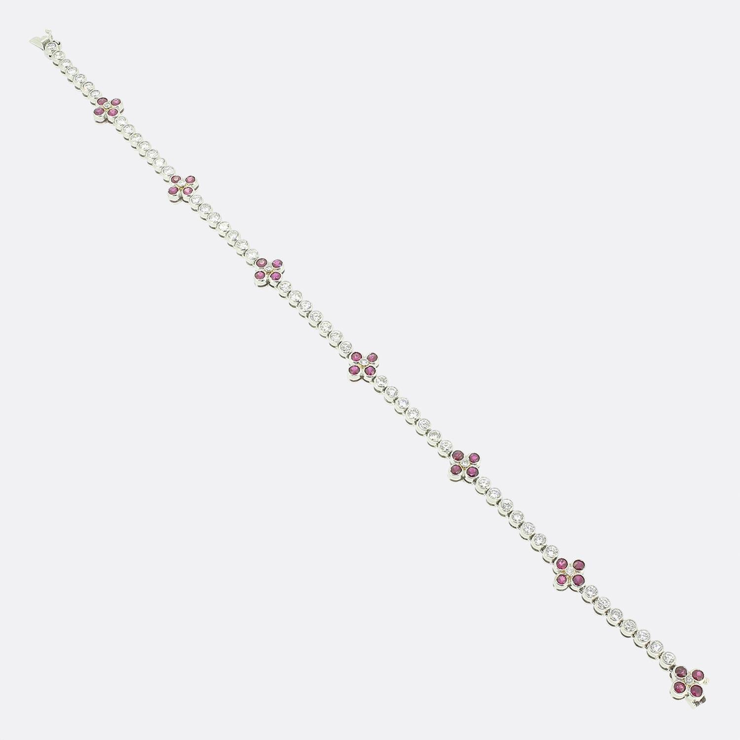 Art Deco Ruby and Diamond Bracelet In Good Condition In London, GB