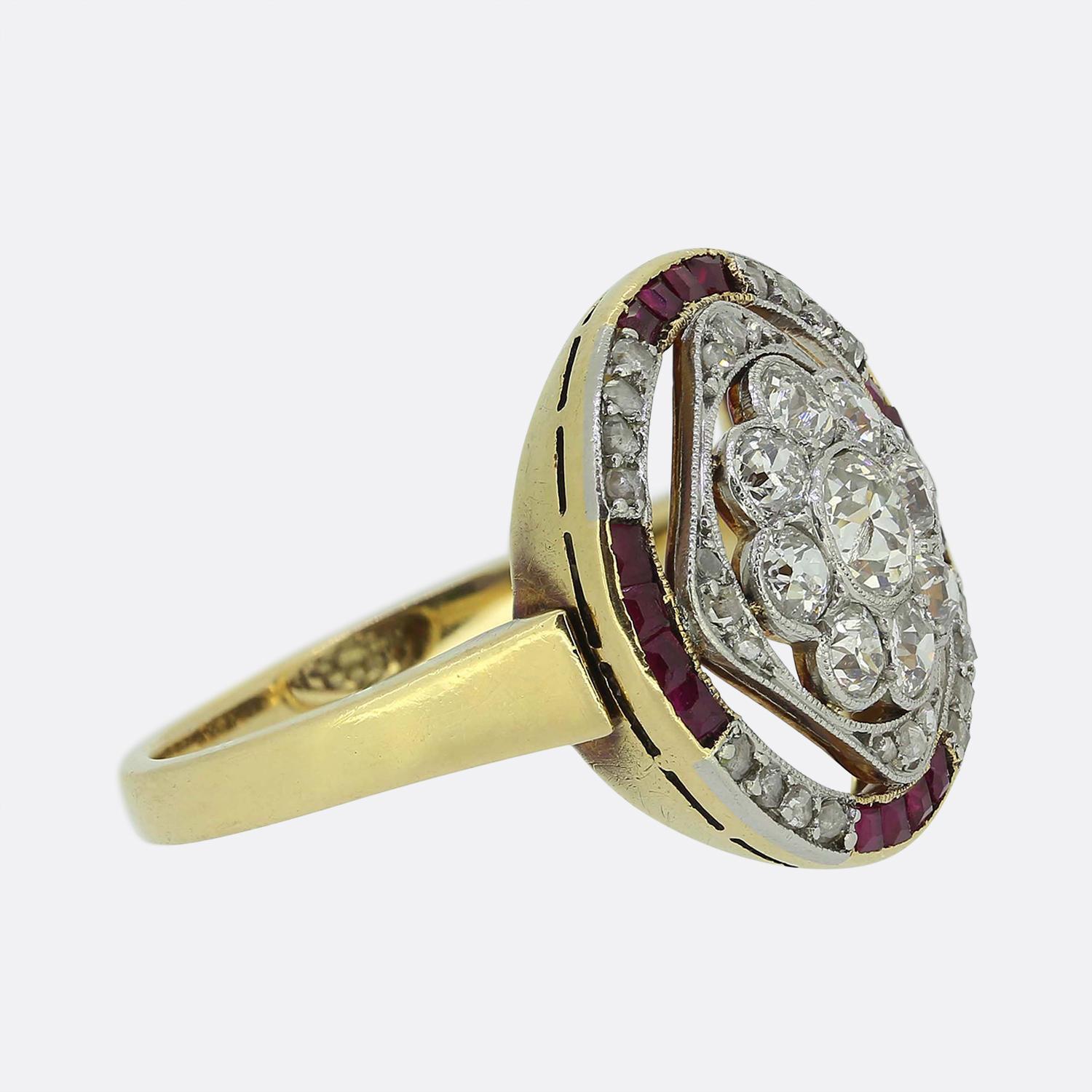 Art Deco Rubin- und Diamant-Cluster-Ring (Art déco) im Angebot