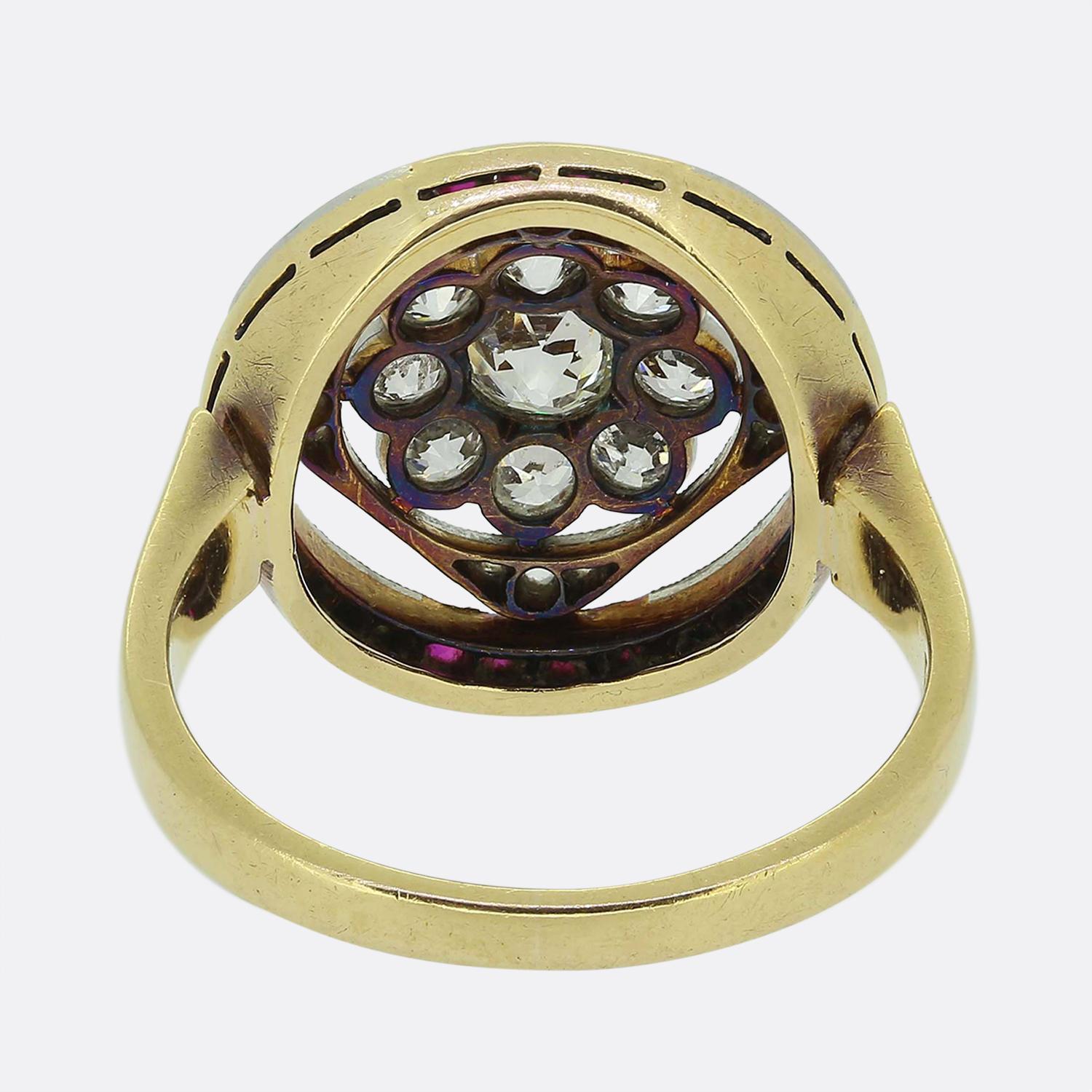 Art Deco Rubin- und Diamant-Cluster-Ring (Alteuropäischer Schliff) im Angebot