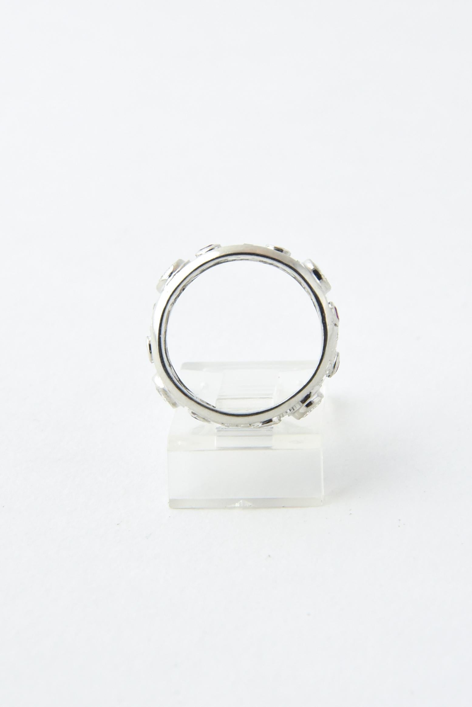 Platin-Ring mit Rubin und Diamant im Art déco-Stil im Angebot 1