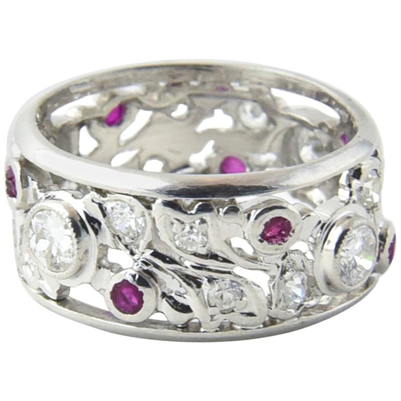 Platin-Ring mit Rubin und Diamant im Art déco-Stil