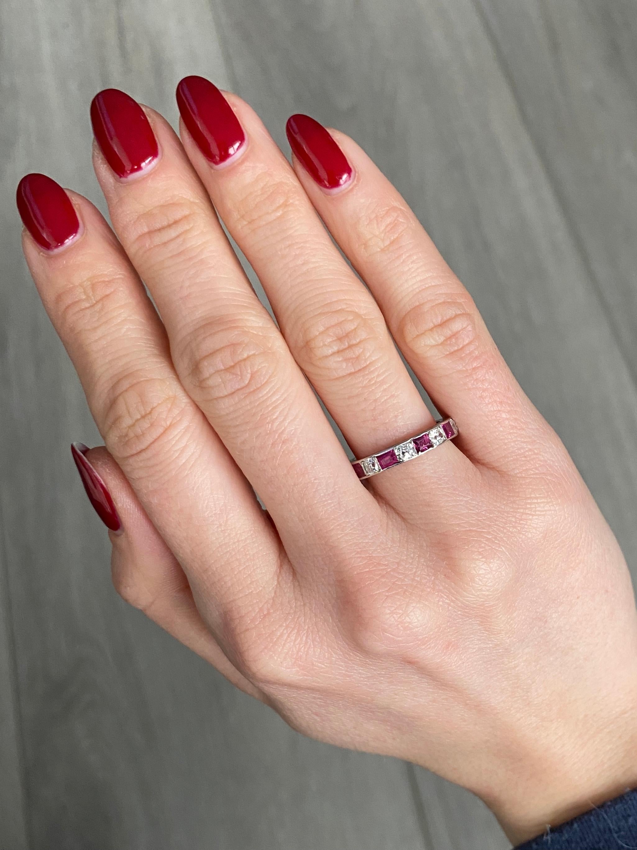 Art Deco Ruby and Diamond Platinum Eternity Ring In Good Condition In Chipping Campden, GB