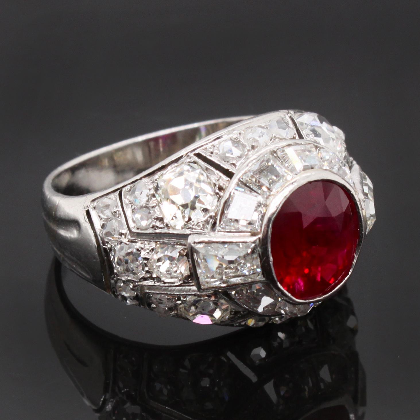 Art Deco Burmese Ruby and Diamond Ring, 1920s For Sale 2
