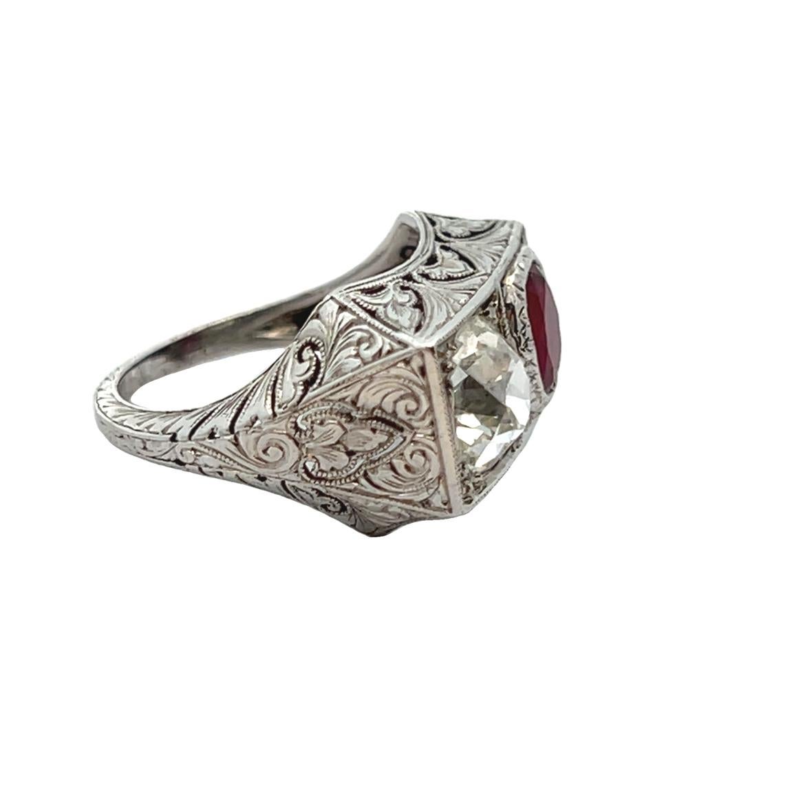 Art-Déco-Ring mit Rubin und Diamant Damen im Angebot