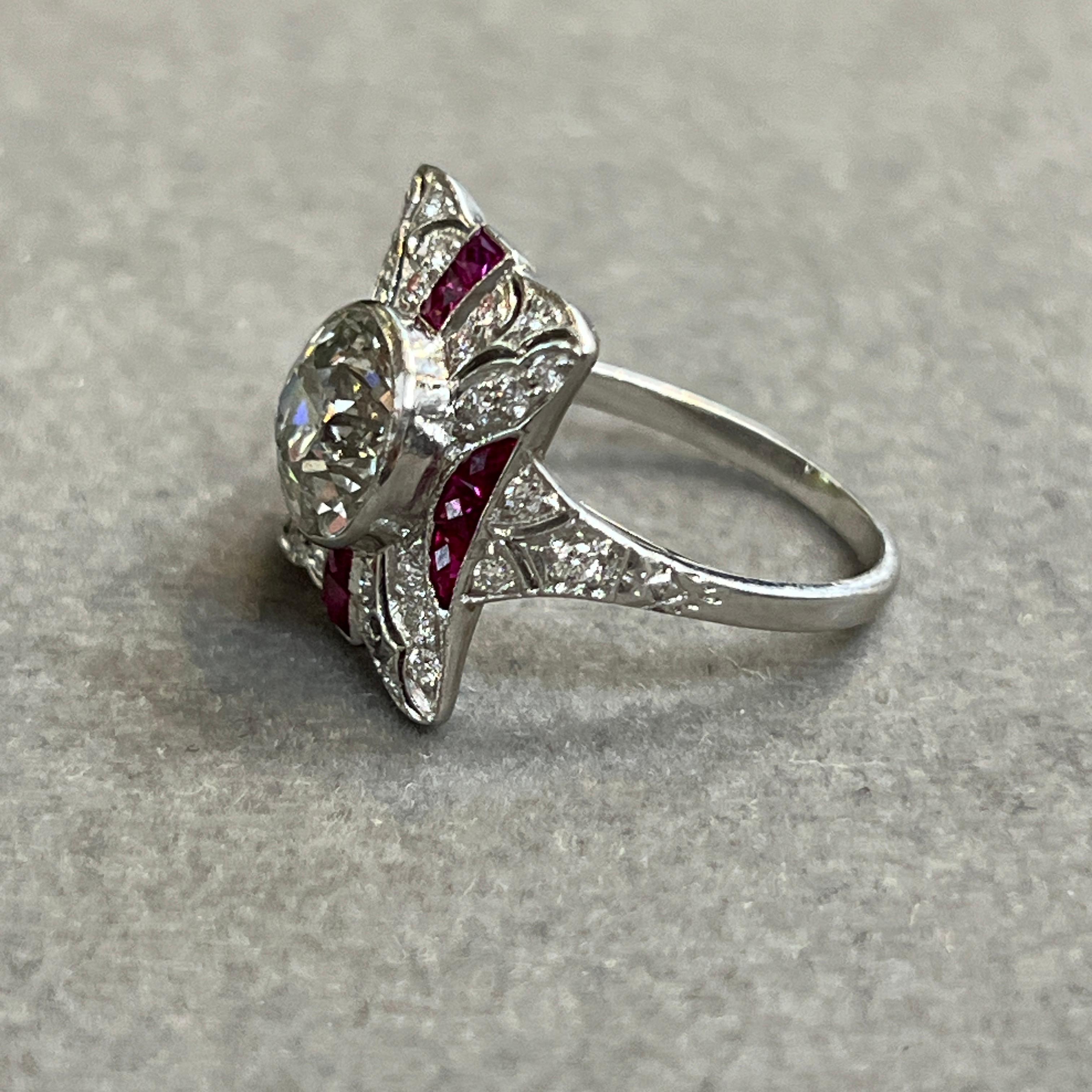 Anello Art Deco con rubino e diamanti in vendita 1