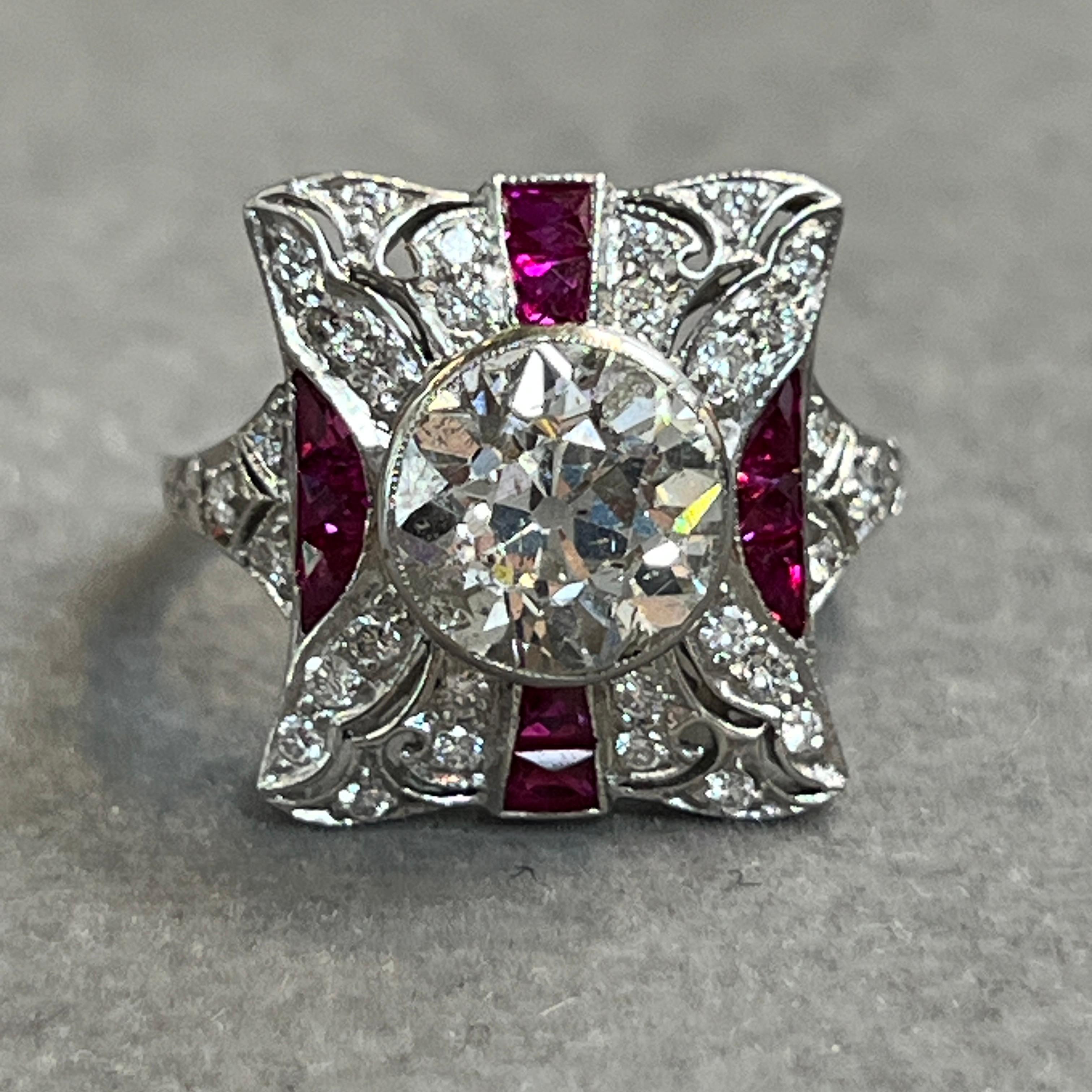 Anello Art Deco con rubino e diamanti in vendita 3