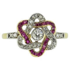 Anillo Art Decó de Rubí y Estrella de Diamantes