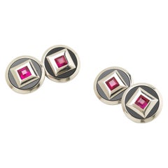 Art Deco Manschettenknöpfe mit Rubin und Onyx aus Platin, um 1930
